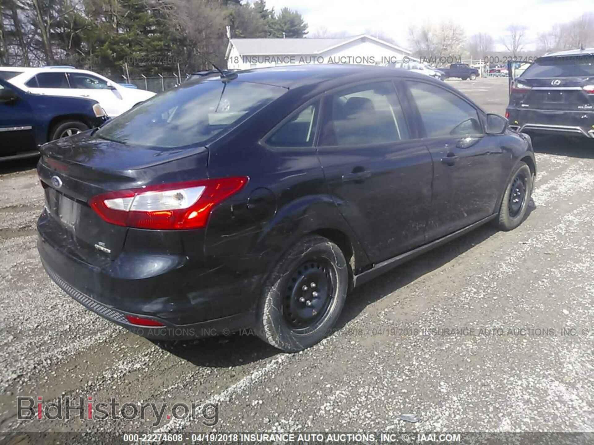2012 Ford Focus - VIN: 1FAHP3F24CL385466 - Фото 4