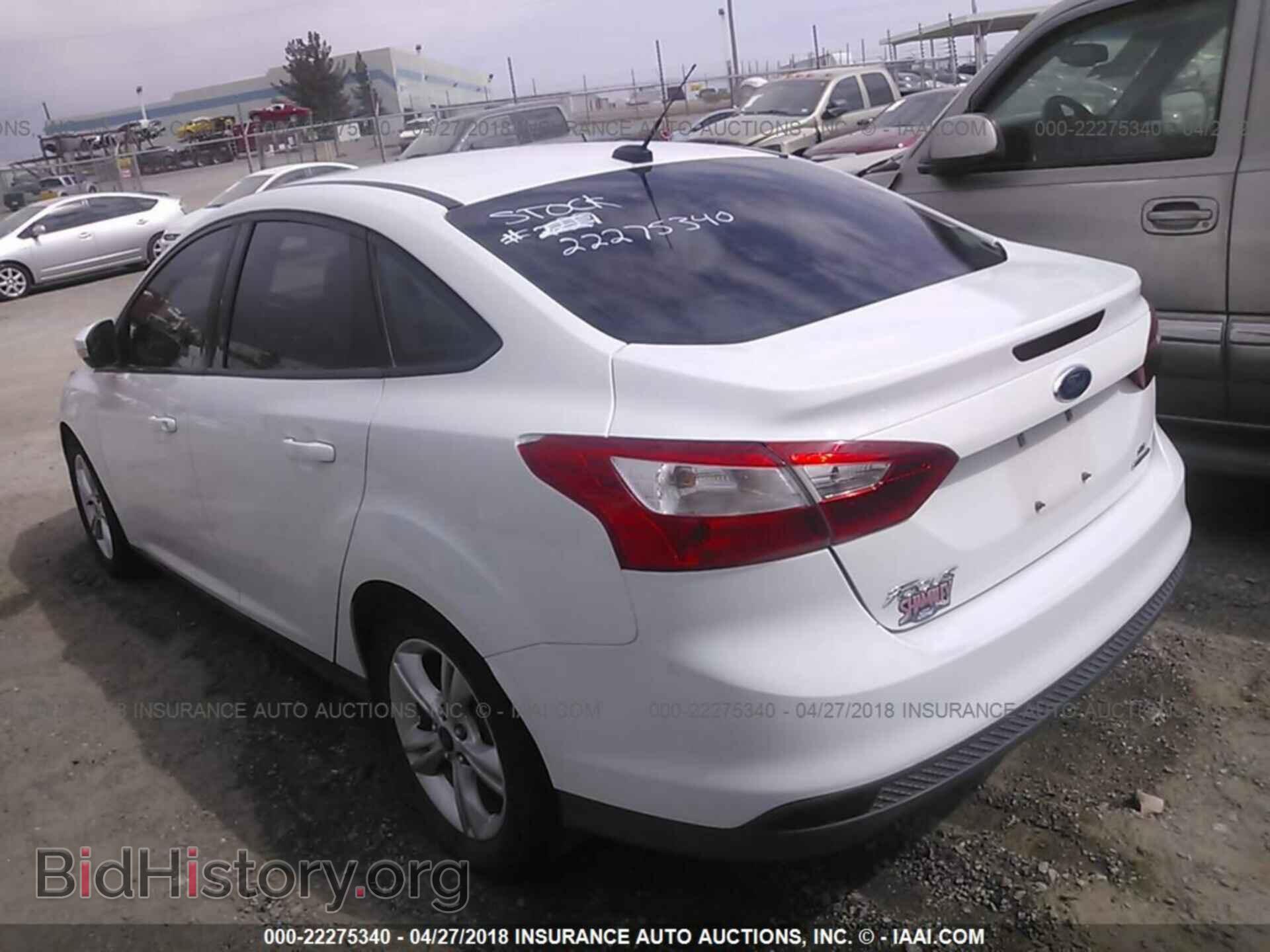 2014 Ford Focus - VIN: 1FADP3F21EL412852 - Photo 3