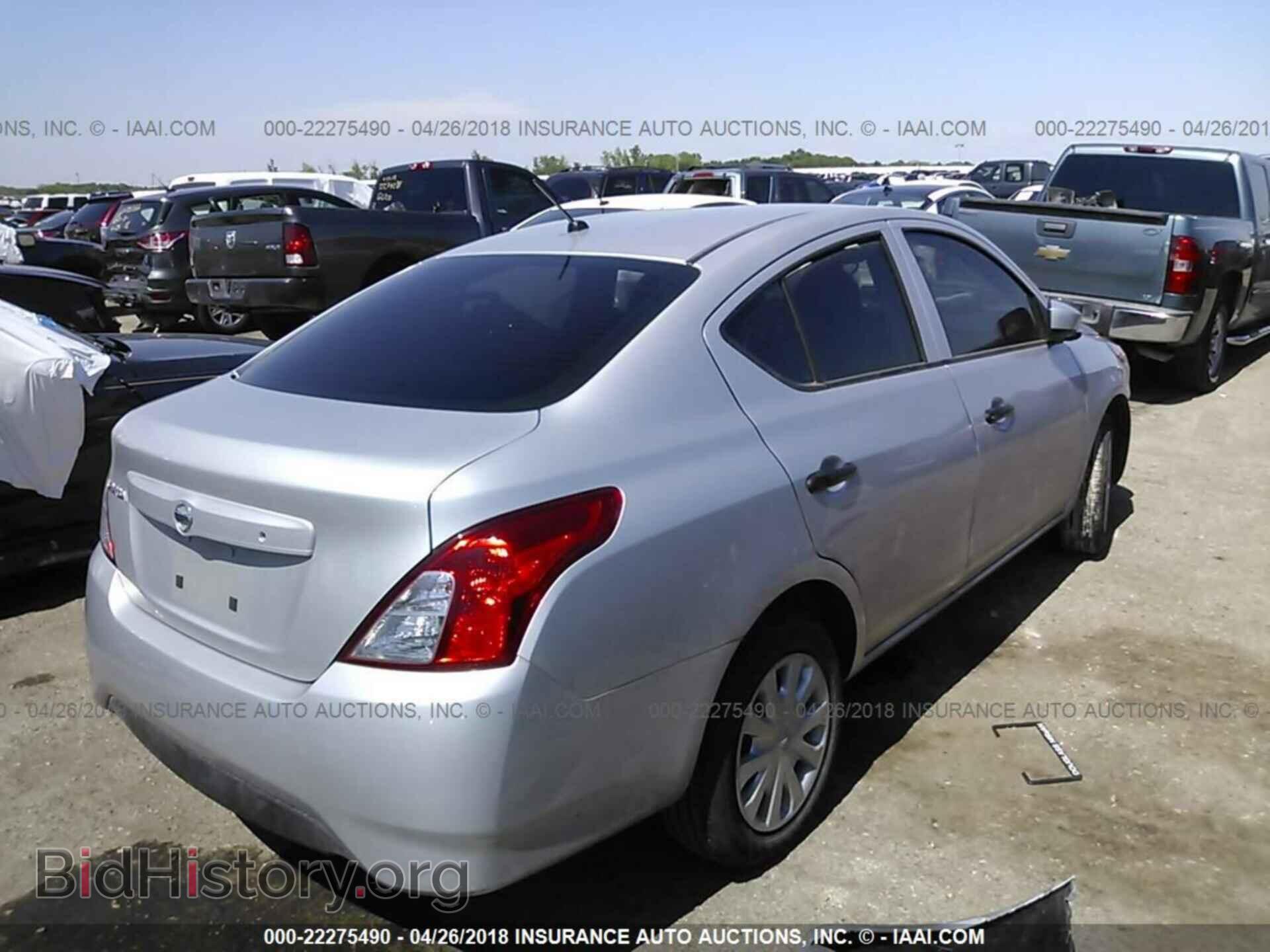 2017 Nissan Versa - VIN: 3N1CN7AP8HL883303 - Фото 4