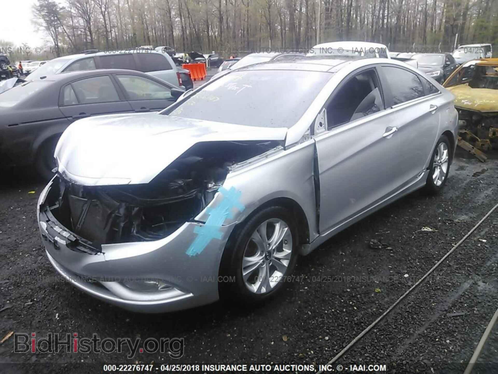 2012 Hyundai Sonata - VIN: 5NPEC4AC9CH415421 - Photo 2