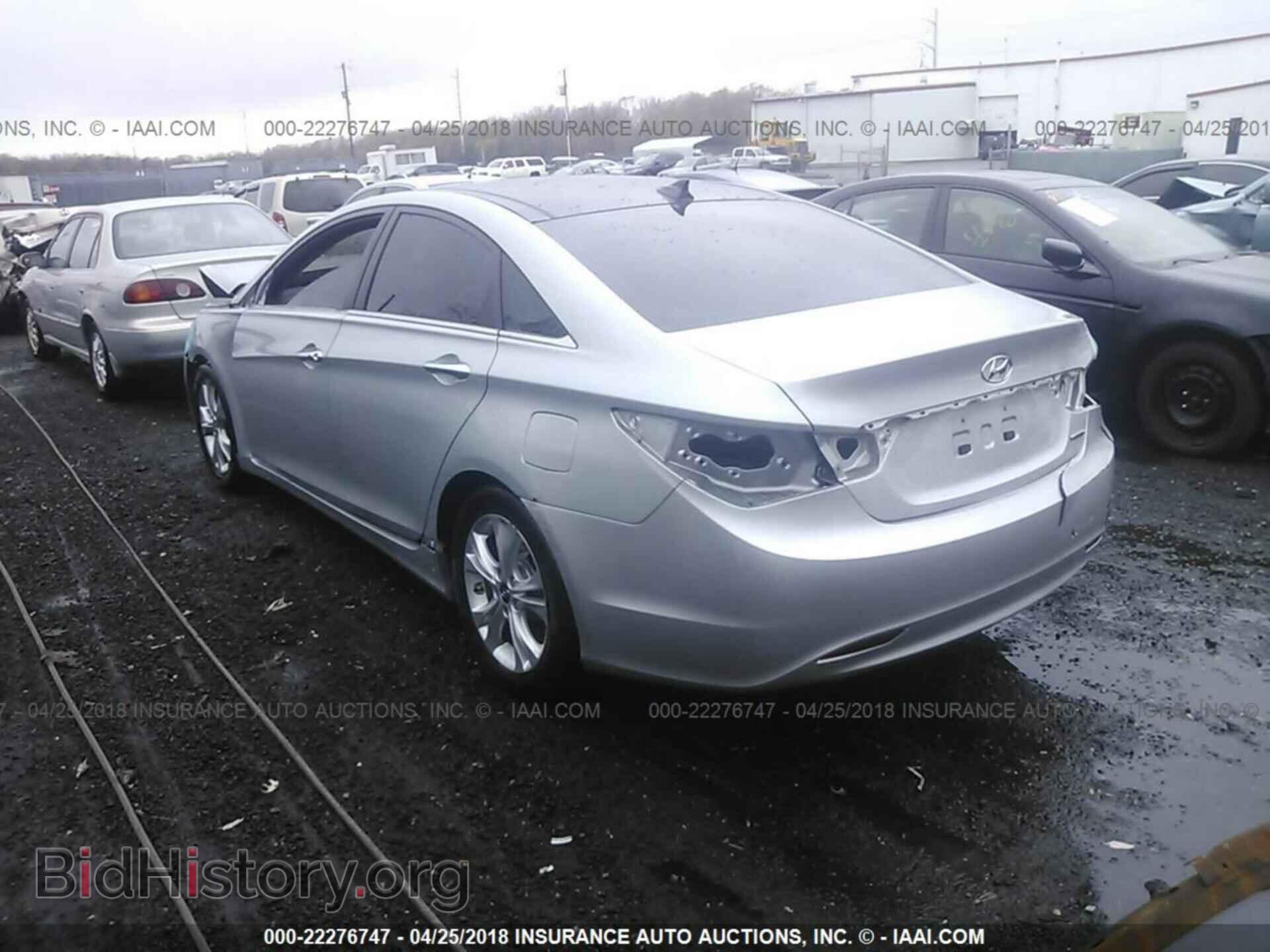 2012 Hyundai Sonata - VIN: 5NPEC4AC9CH415421 - Photo 3