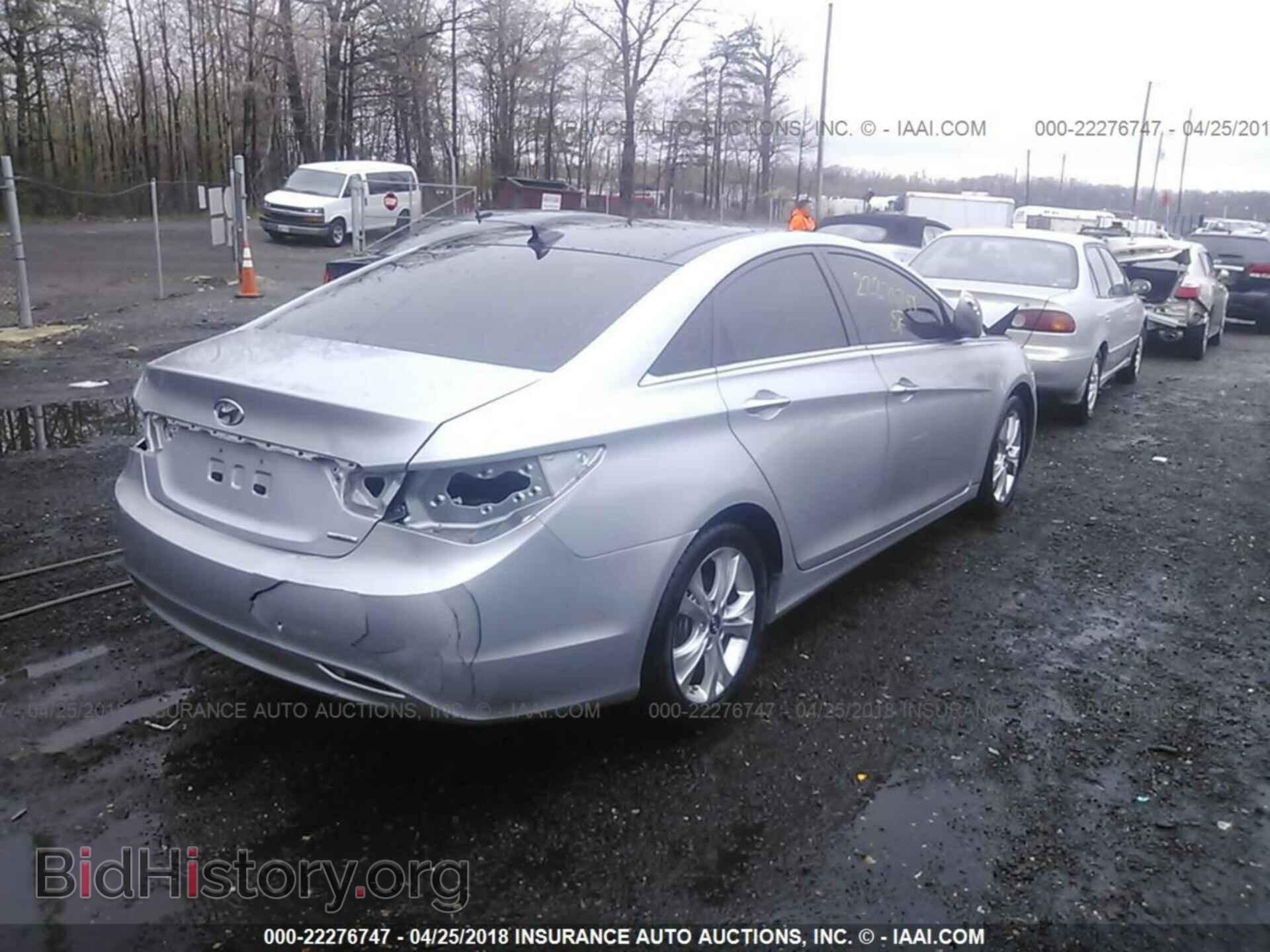 2012 Hyundai Sonata - VIN: 5NPEC4AC9CH415421 - Photo 4