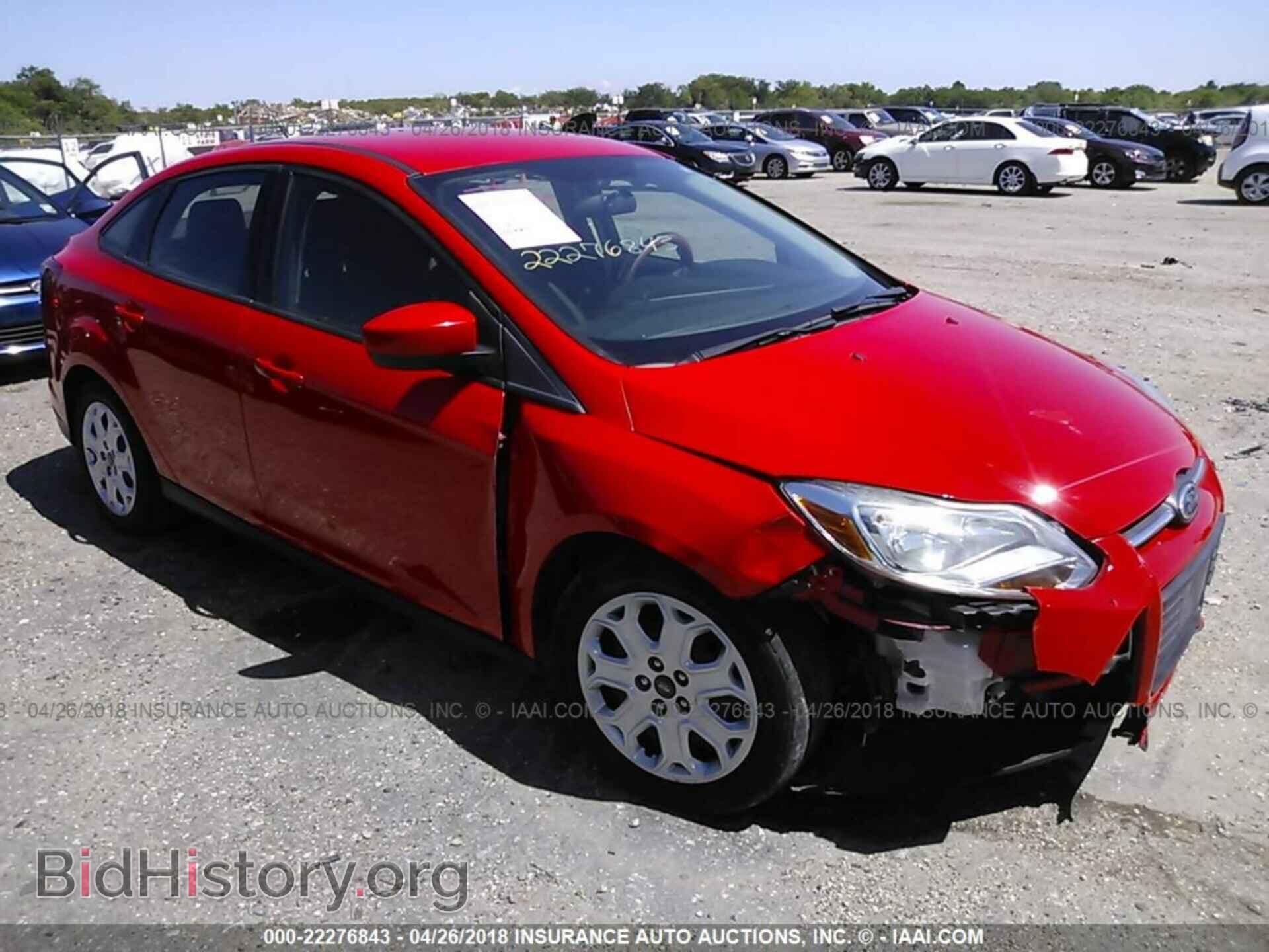 Photo 1FAHP3F28CL132330 - Ford Focus 2012