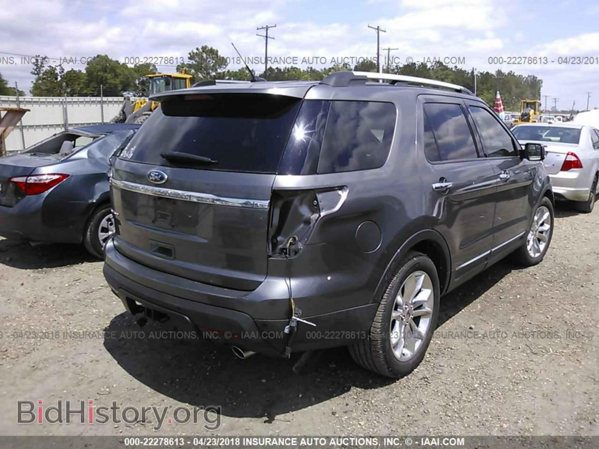 2011 Ford Explorer - VIN: 1FMHK7F82BGA90891 - Фото 4