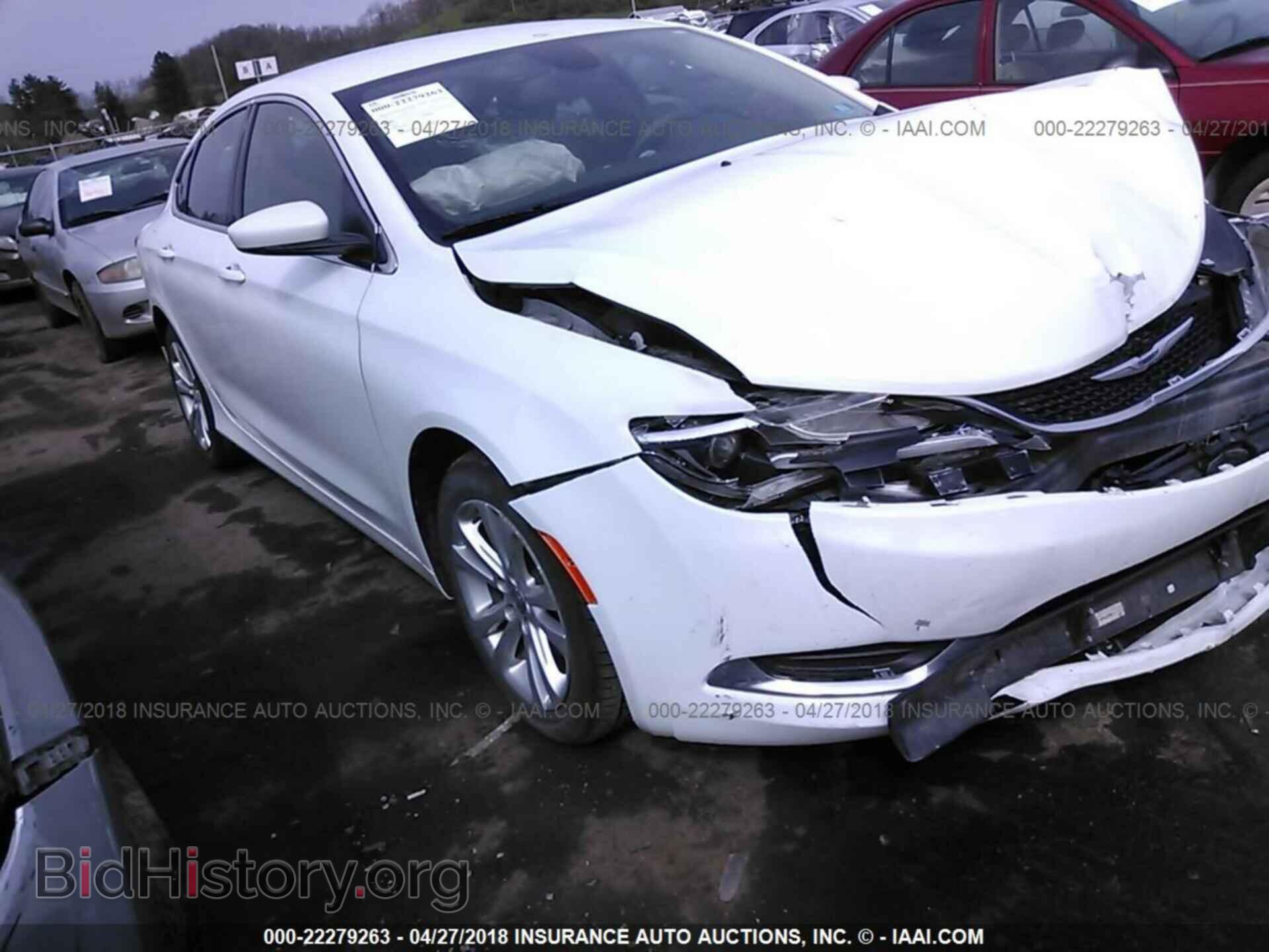 Photo 1C3CCCAB1FN582986 - Chrysler 200 2015