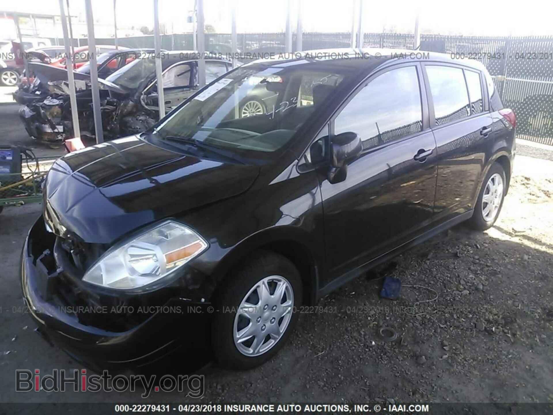 2011 Nissan Versa - VIN: 3N1BC1CPXBL391388 - Фото 2