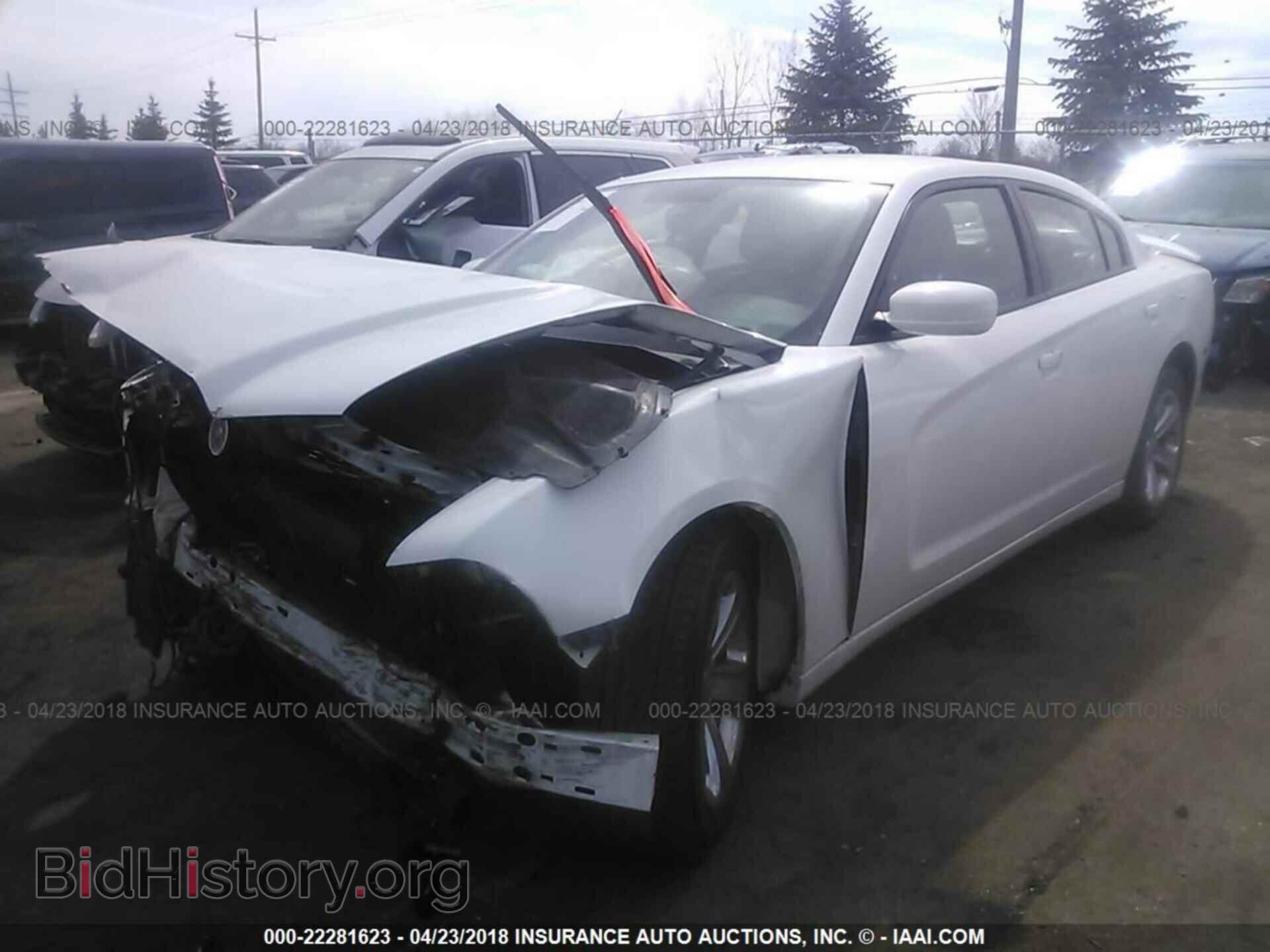 2012 Dodge Charger - VIN: 2C3CDXHG9CH272028 - Фото 2