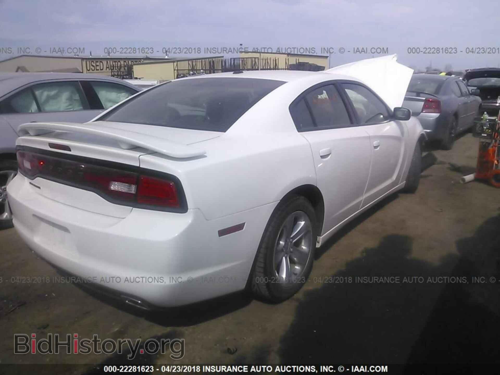 2012 Dodge Charger - VIN: 2C3CDXHG9CH272028 - Фото 4