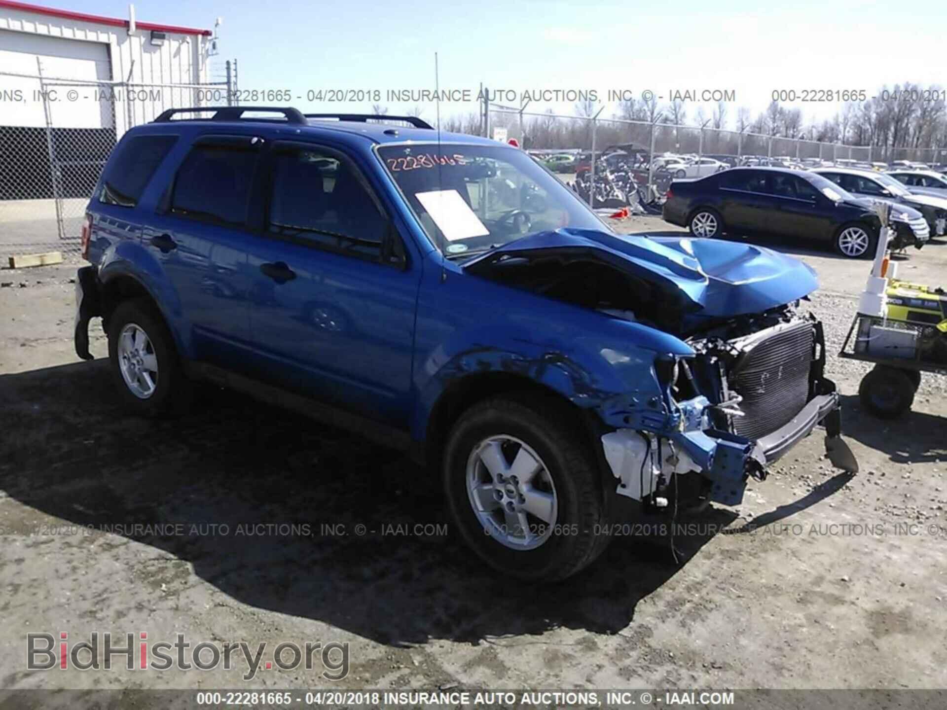 Photo 1FMCU0D78CKB01722 - Ford Escape 2012