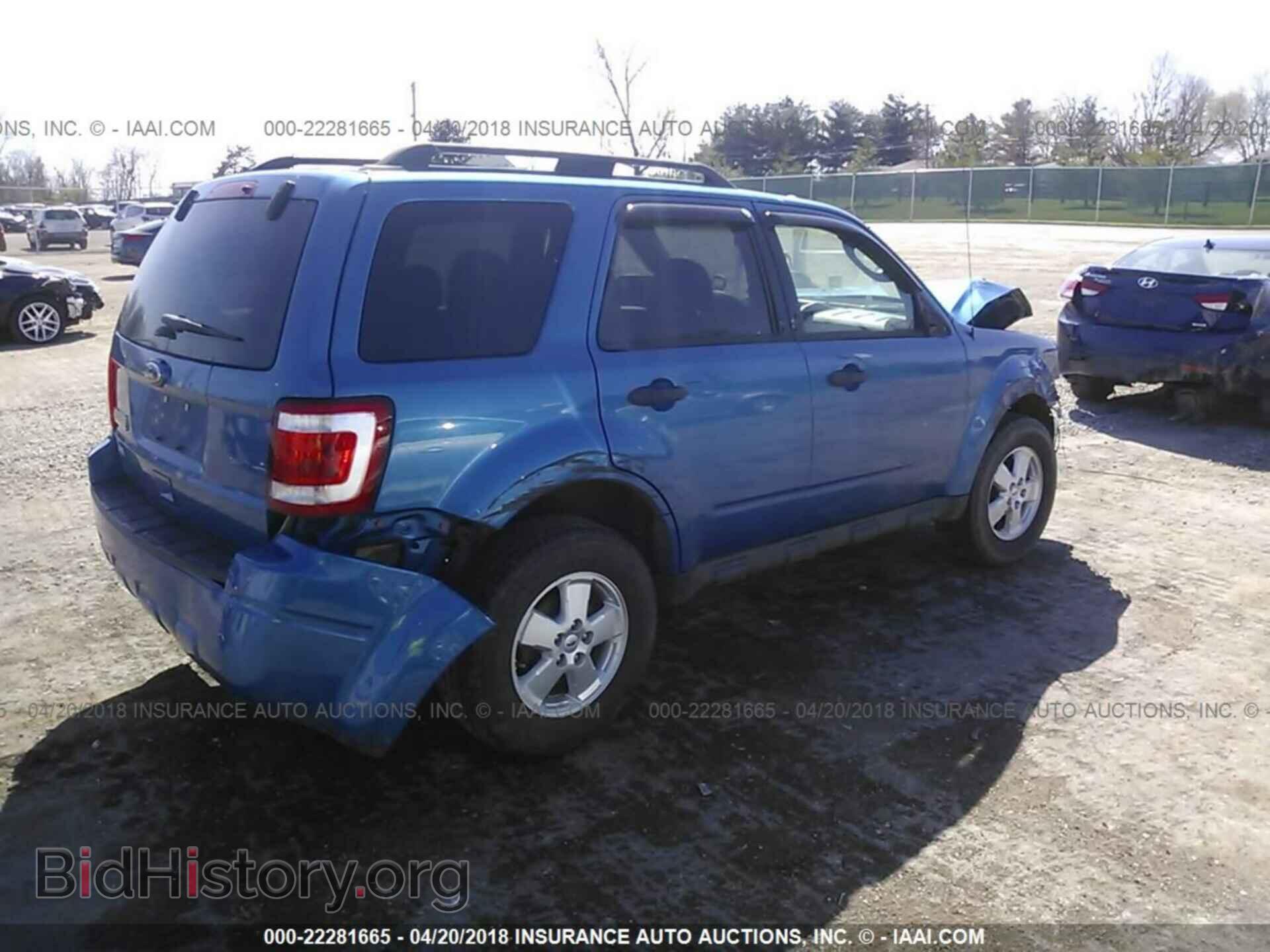 2012 Ford Escape - VIN: 1FMCU0D78CKB01722 - Фото 4