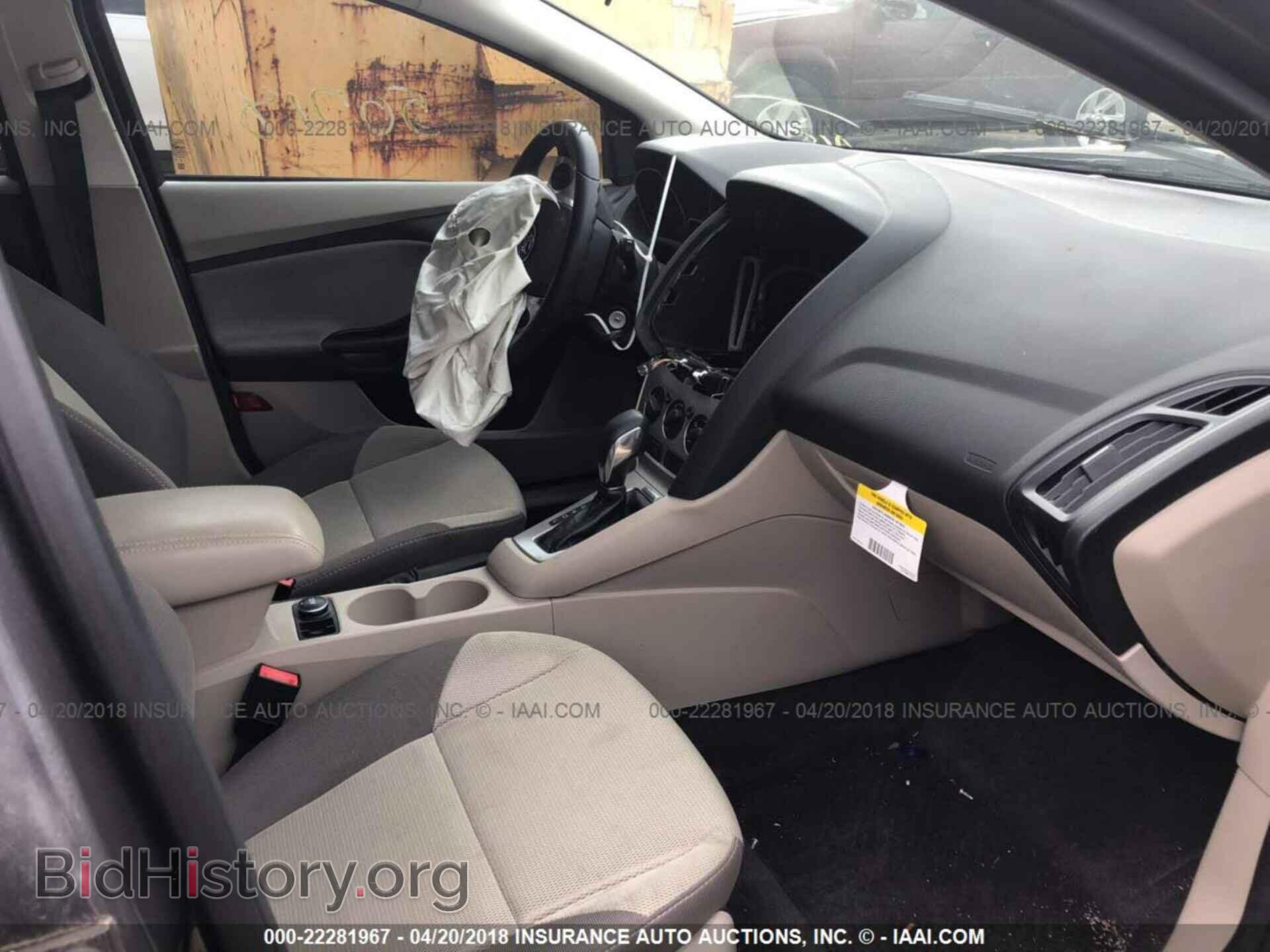 2012 Ford Focus - VIN: 1FAHP3K29CL293100 - Photo 5