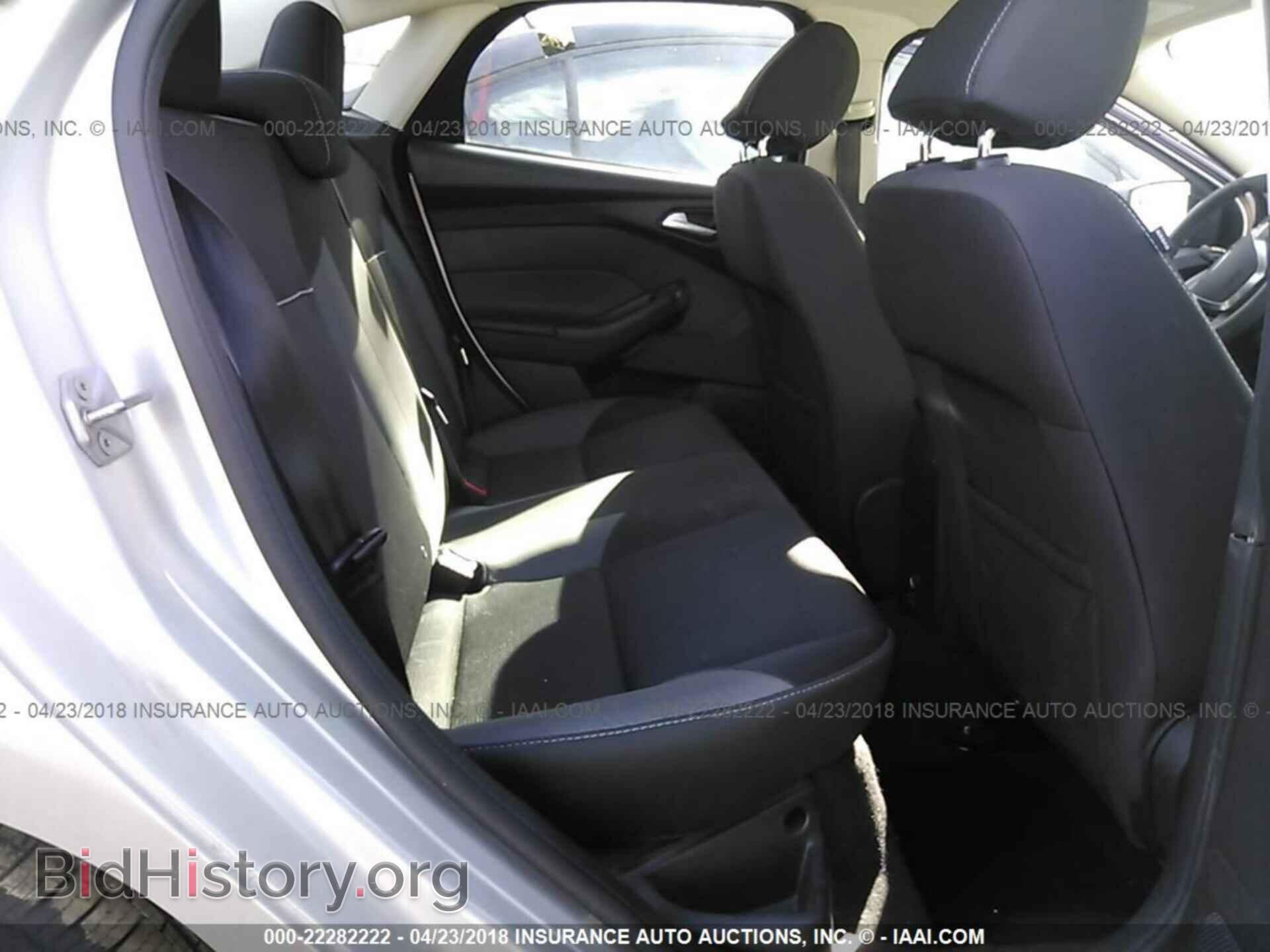 2014 Ford Focus - VIN: 1FADP3F25EL122727 - Photo 8