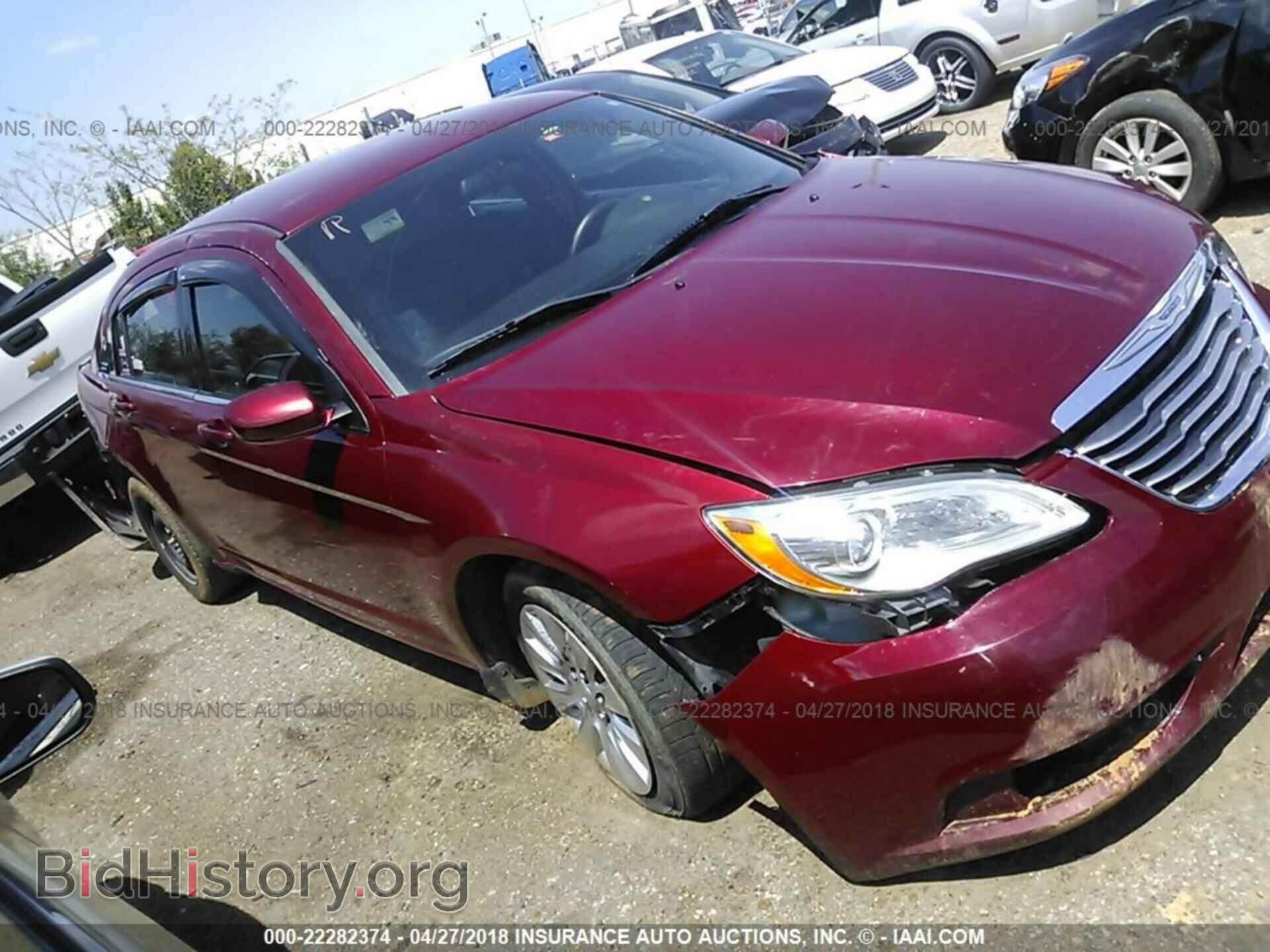 Photo 1C3CCBAB4EN141880 - Chrysler 200 2014