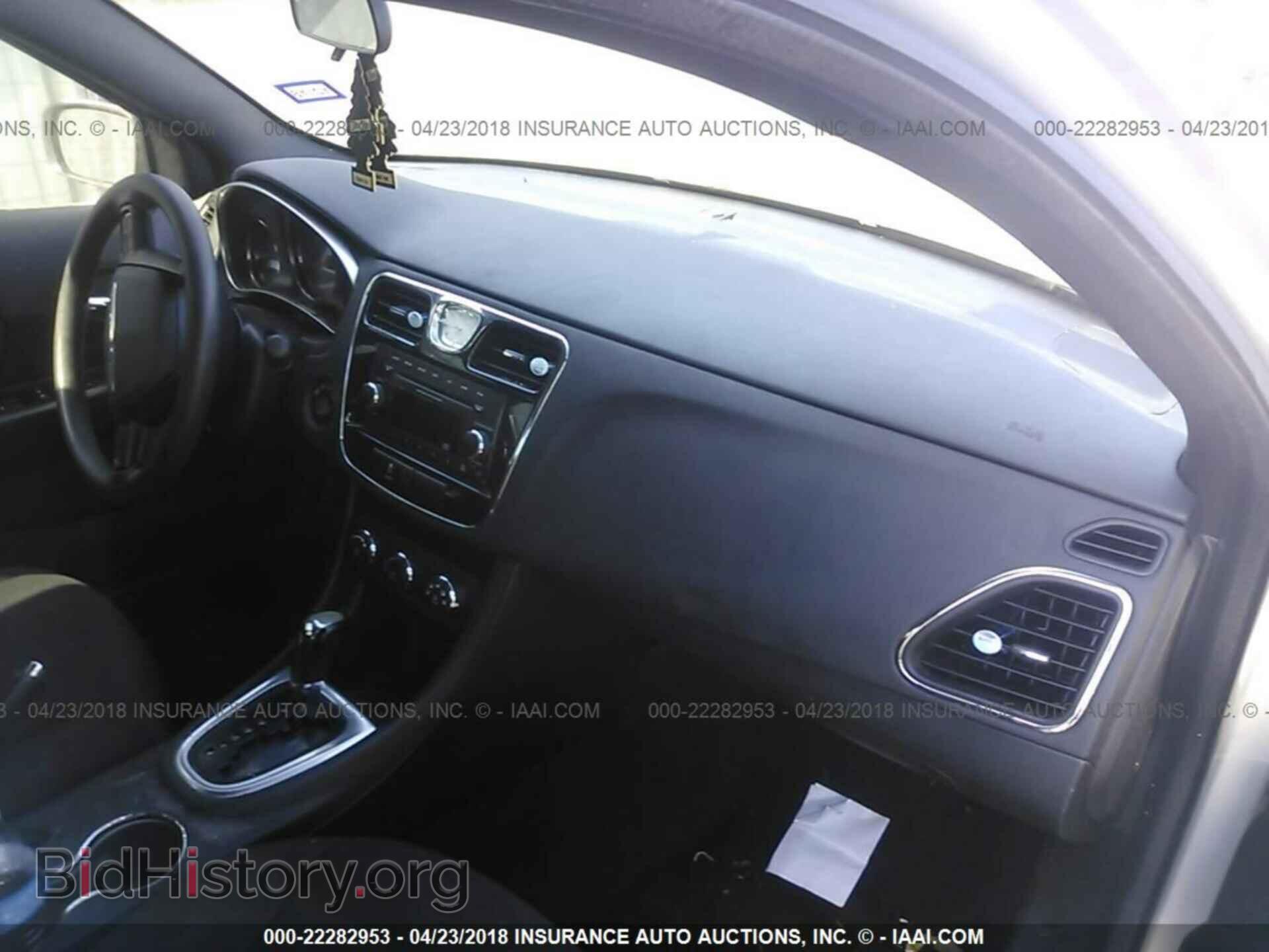 2012 Chrysler 200 - VIN: 1C3CCBAB7CN161005 - Фото 5