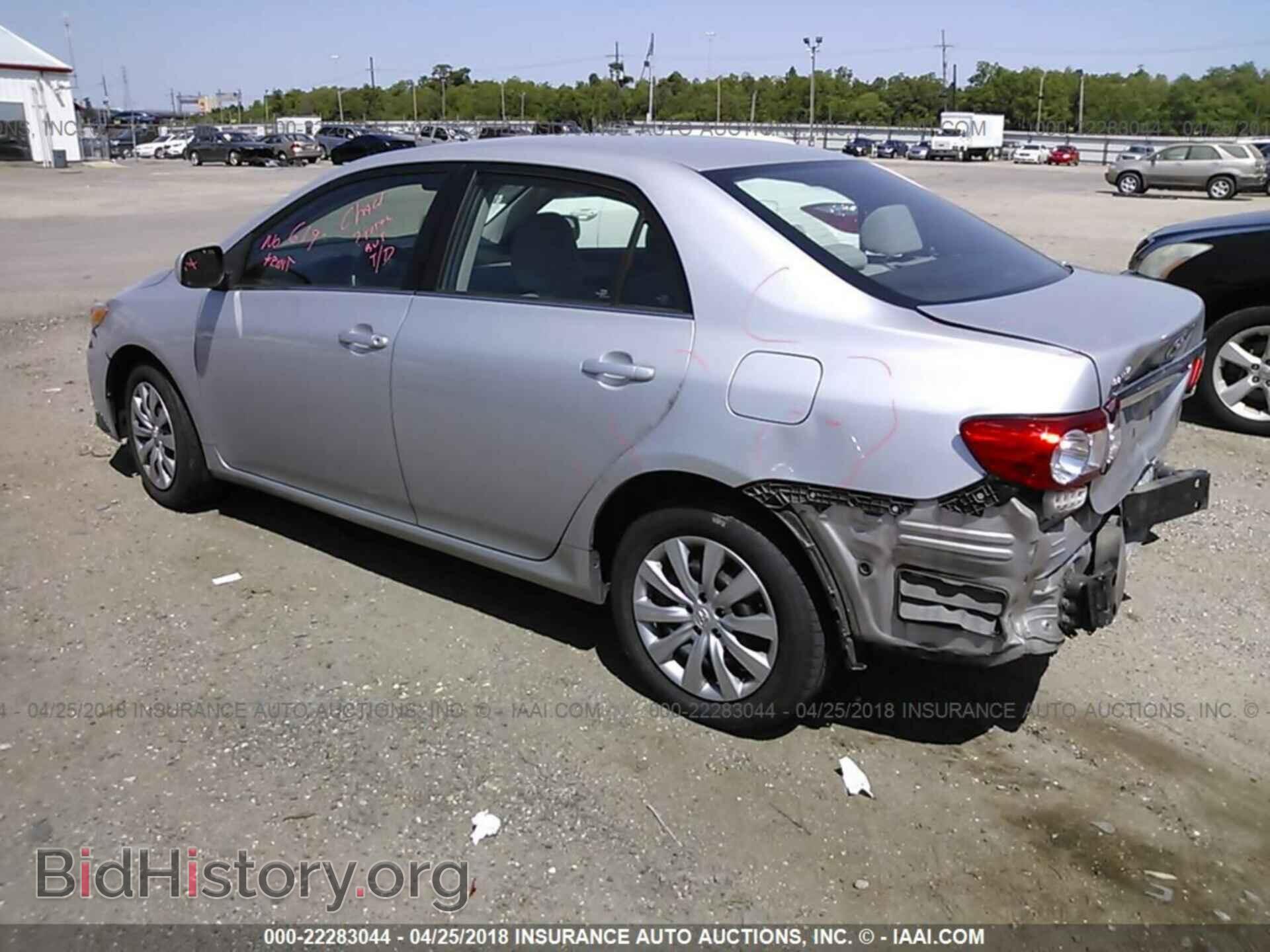 2013 Toyota Corolla - VIN: 5YFBU4EE3DP084819 - Photo 3