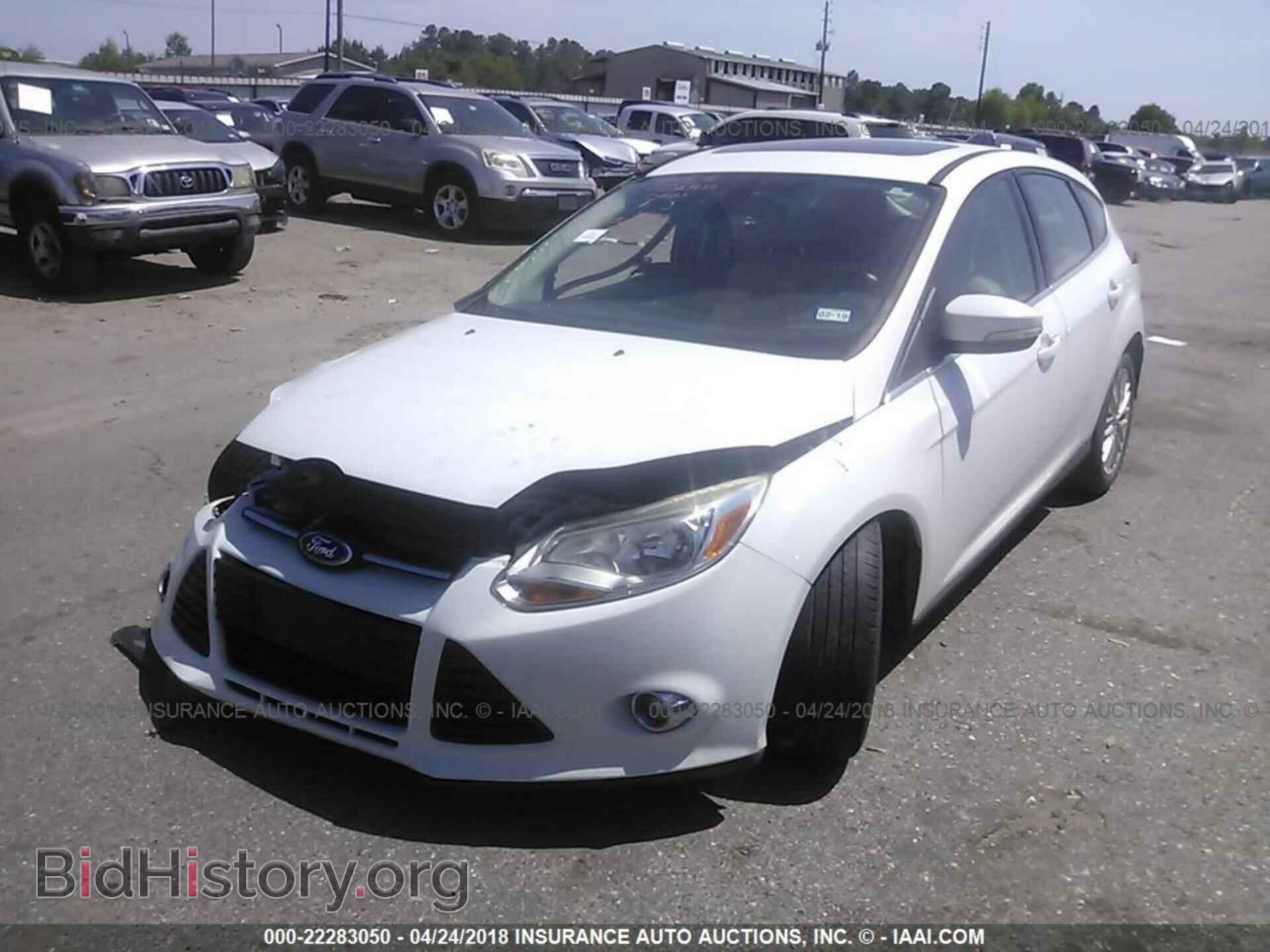 2012 Ford Focus - VIN: 1FAHP3M20CL190385 - Photo 2