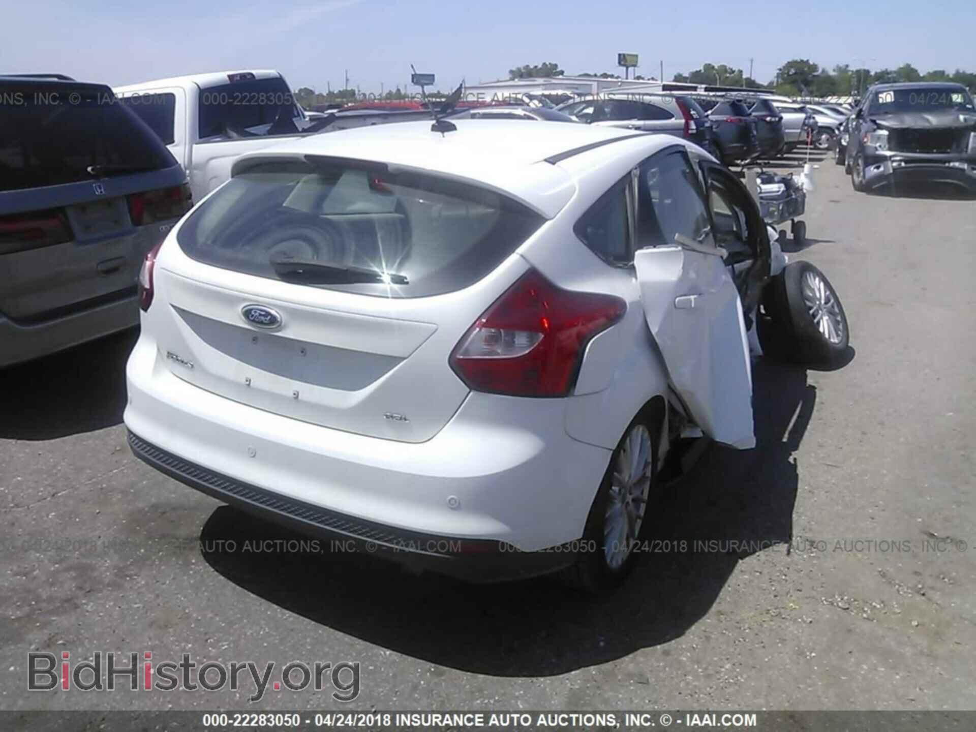 2012 Ford Focus - VIN: 1FAHP3M20CL190385 - Photo 4