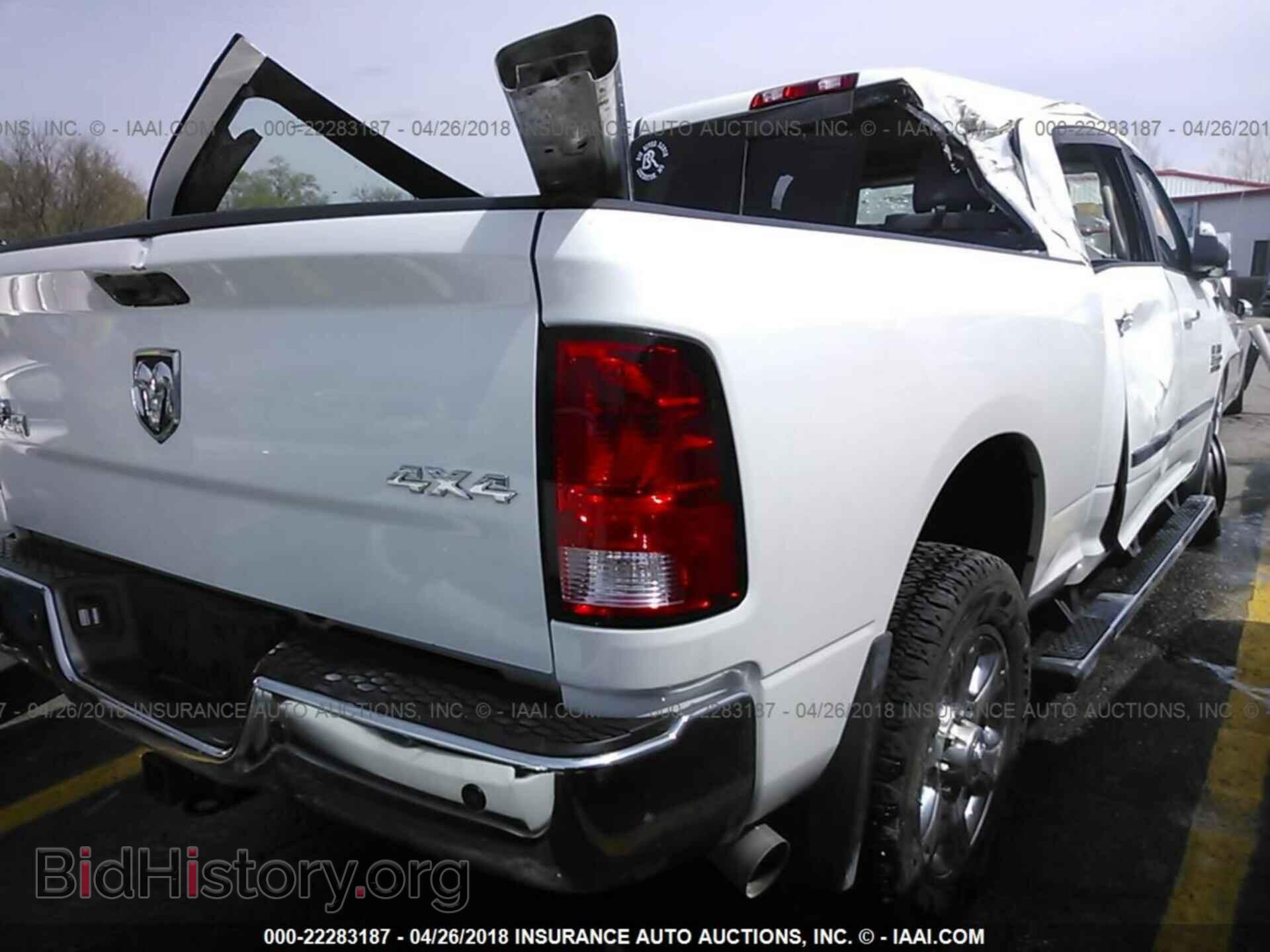 2017 Ram 3500 - VIN: 3C63R3DL0HG546627 - Photo 4