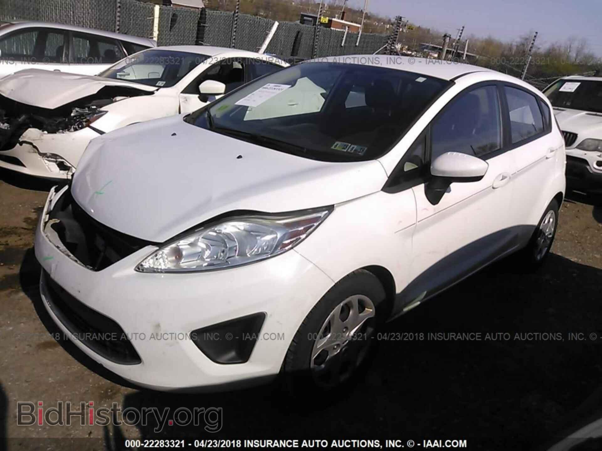 2011 Ford Fiesta - VIN: 3FADP4EJ4BM173967 - Фото 2