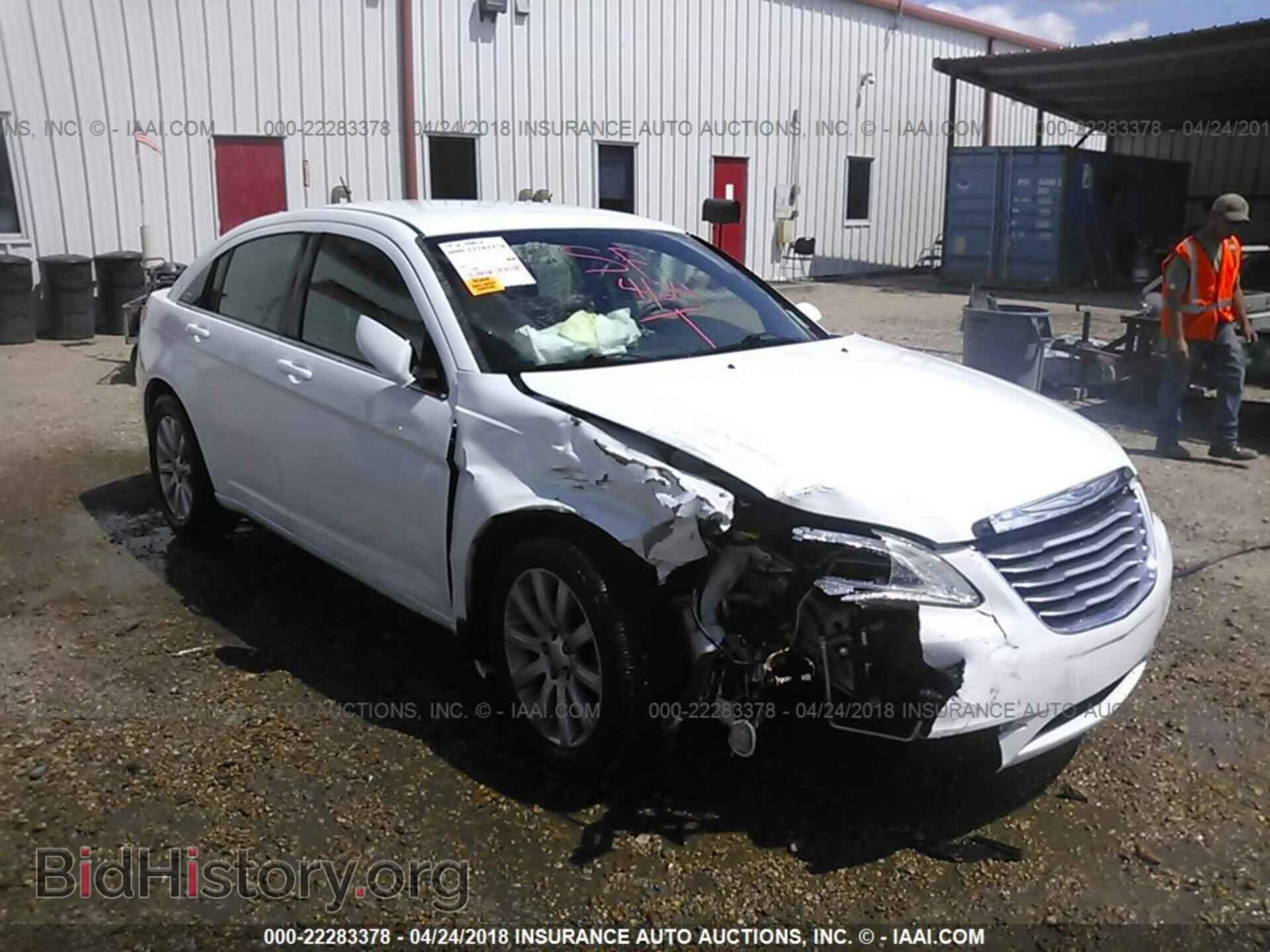 Photo 1C3CCBBB3DN595325 - Chrysler 200 2013