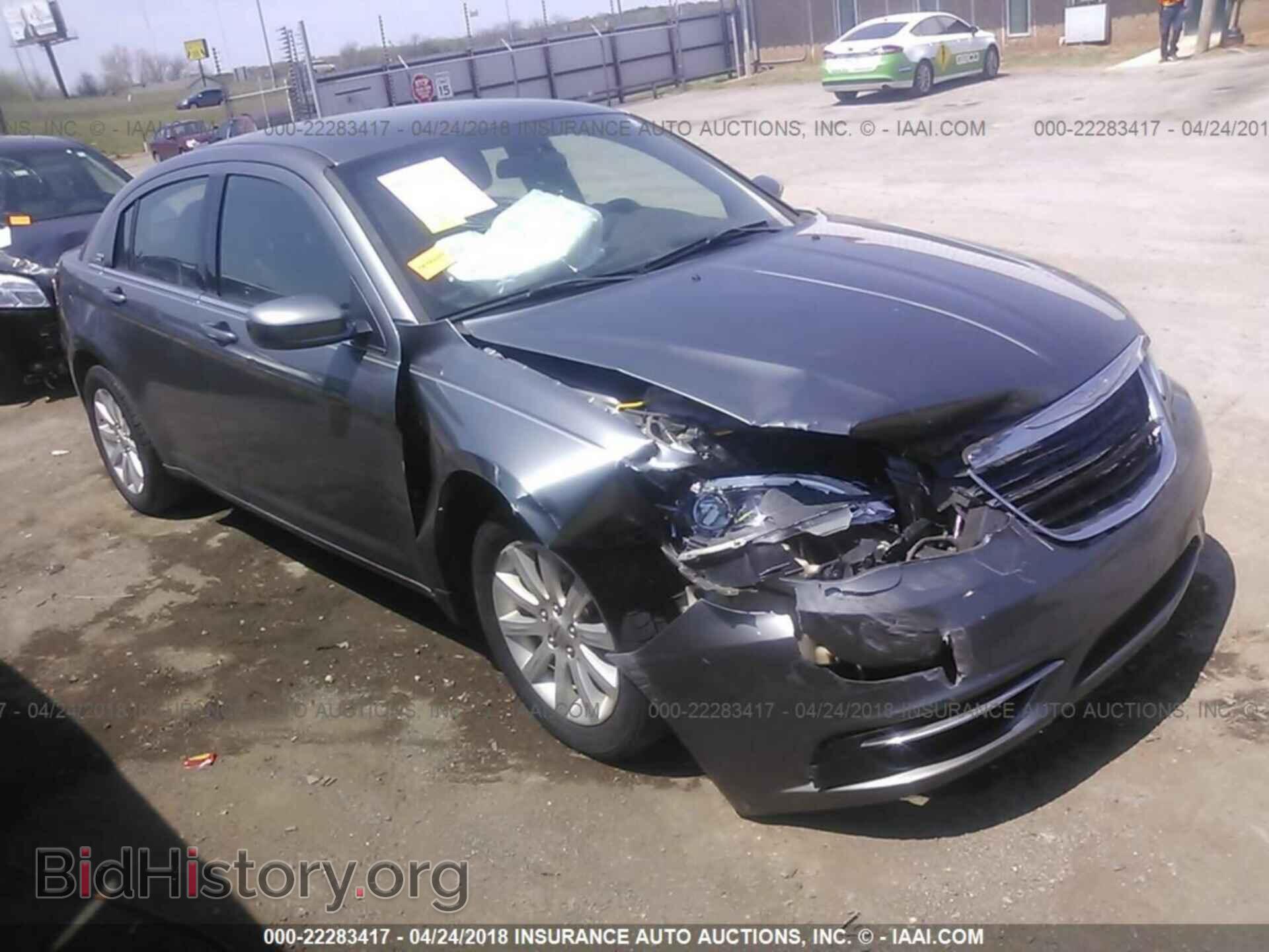 Photo 1C3CCBBB9DN553998 - Chrysler 200 2013