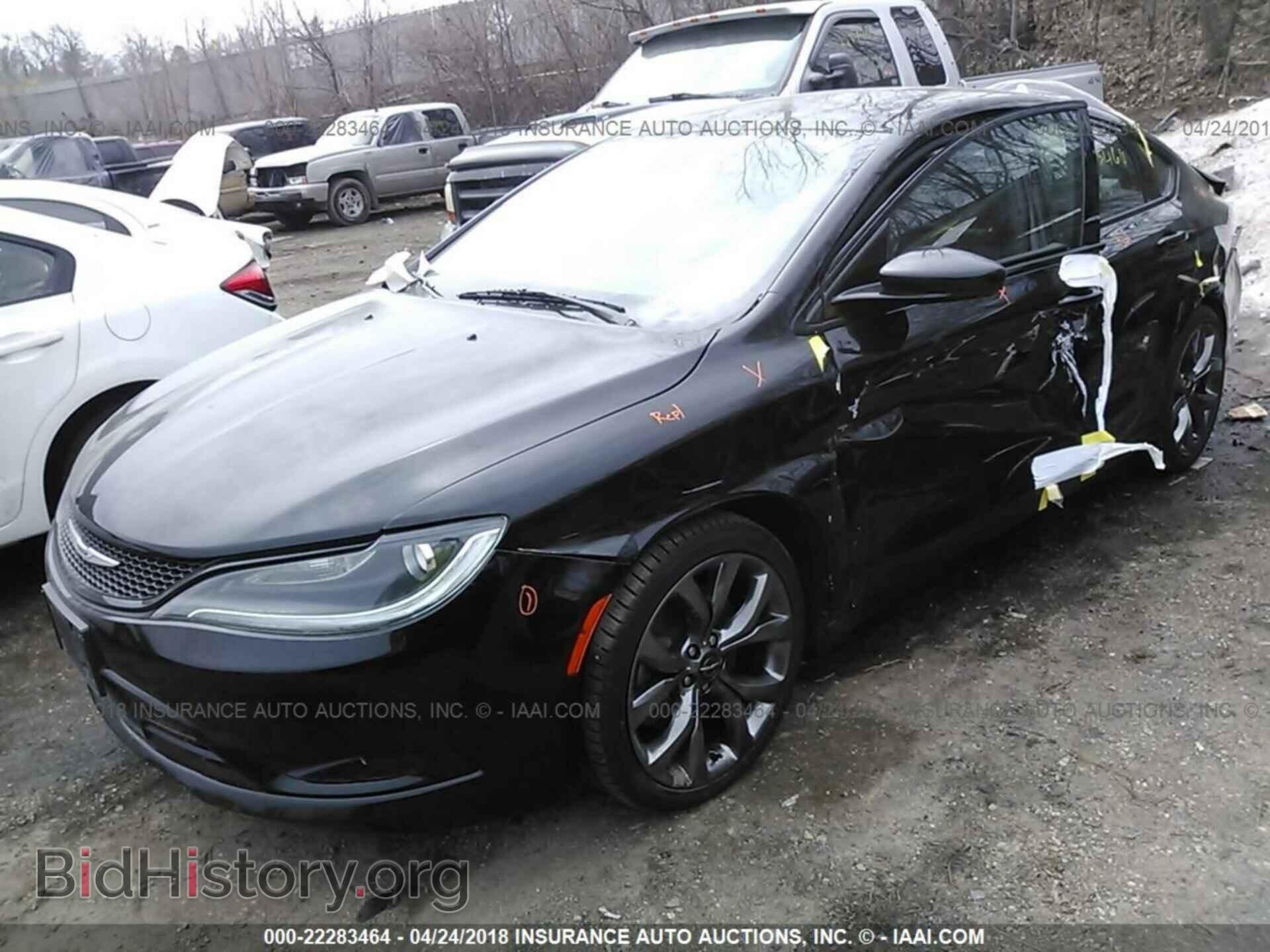 2015 Chrysler 200 - VIN: 1C3CCCDGXFN668627 - Фото 2