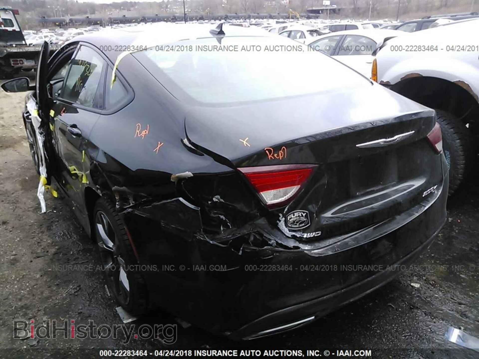 2015 Chrysler 200 - VIN: 1C3CCCDGXFN668627 - Фото 3