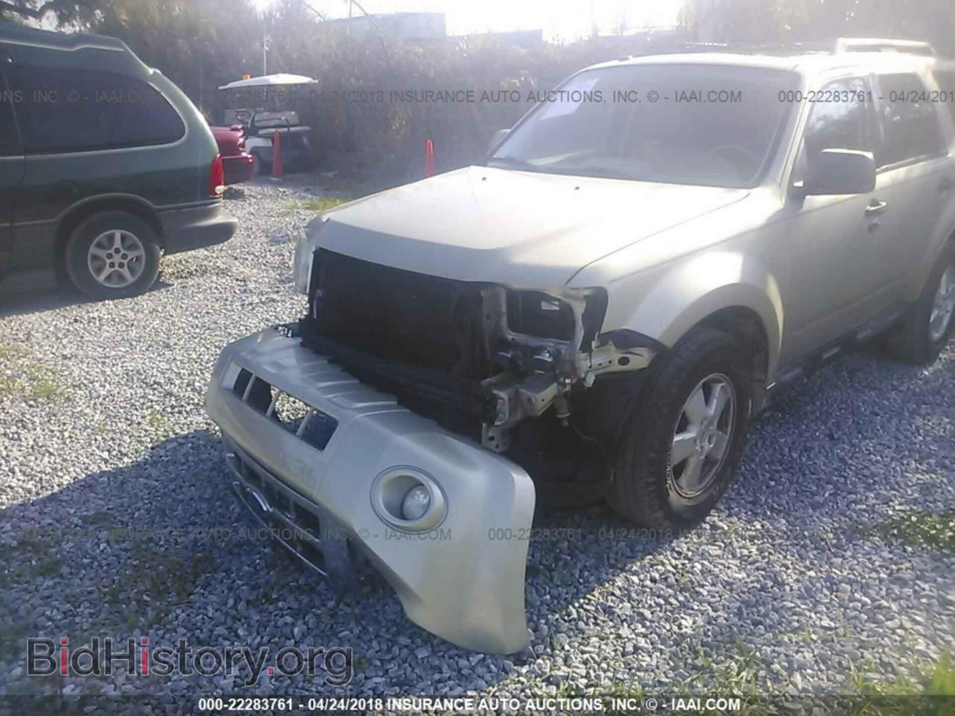 2011 Ford Escape - VIN: 1FMCU0DGXBKC09029 - Фото 6
