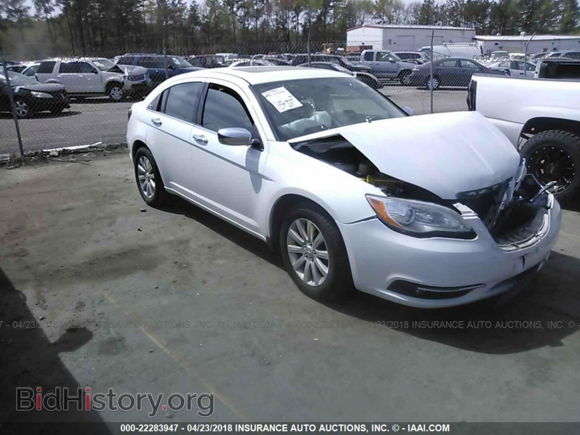 Photo 1C3CCBCG0DN754859 - Chrysler 200 2013