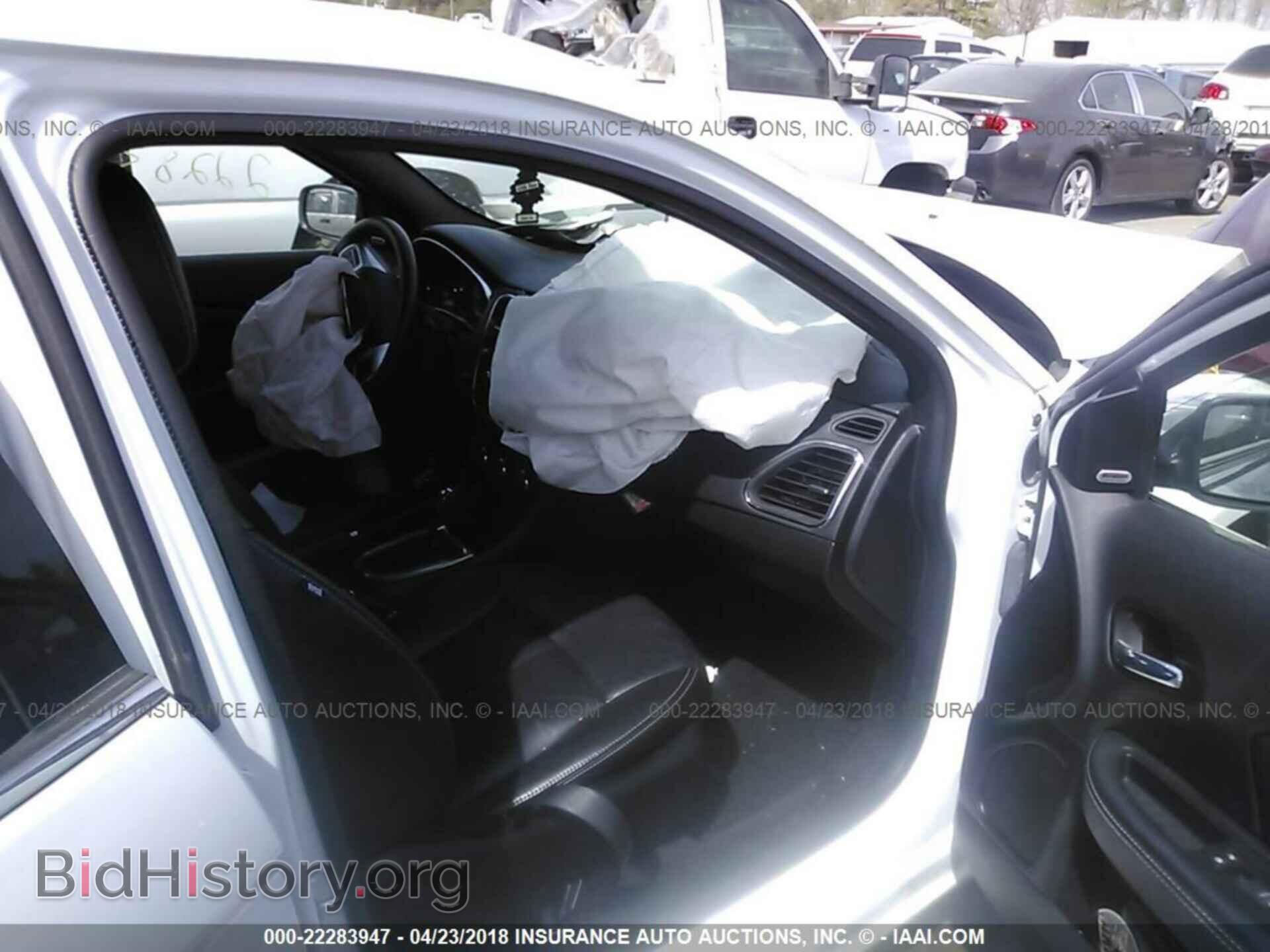 2013 Chrysler 200 - VIN: 1C3CCBCG0DN754859 - Photo 5