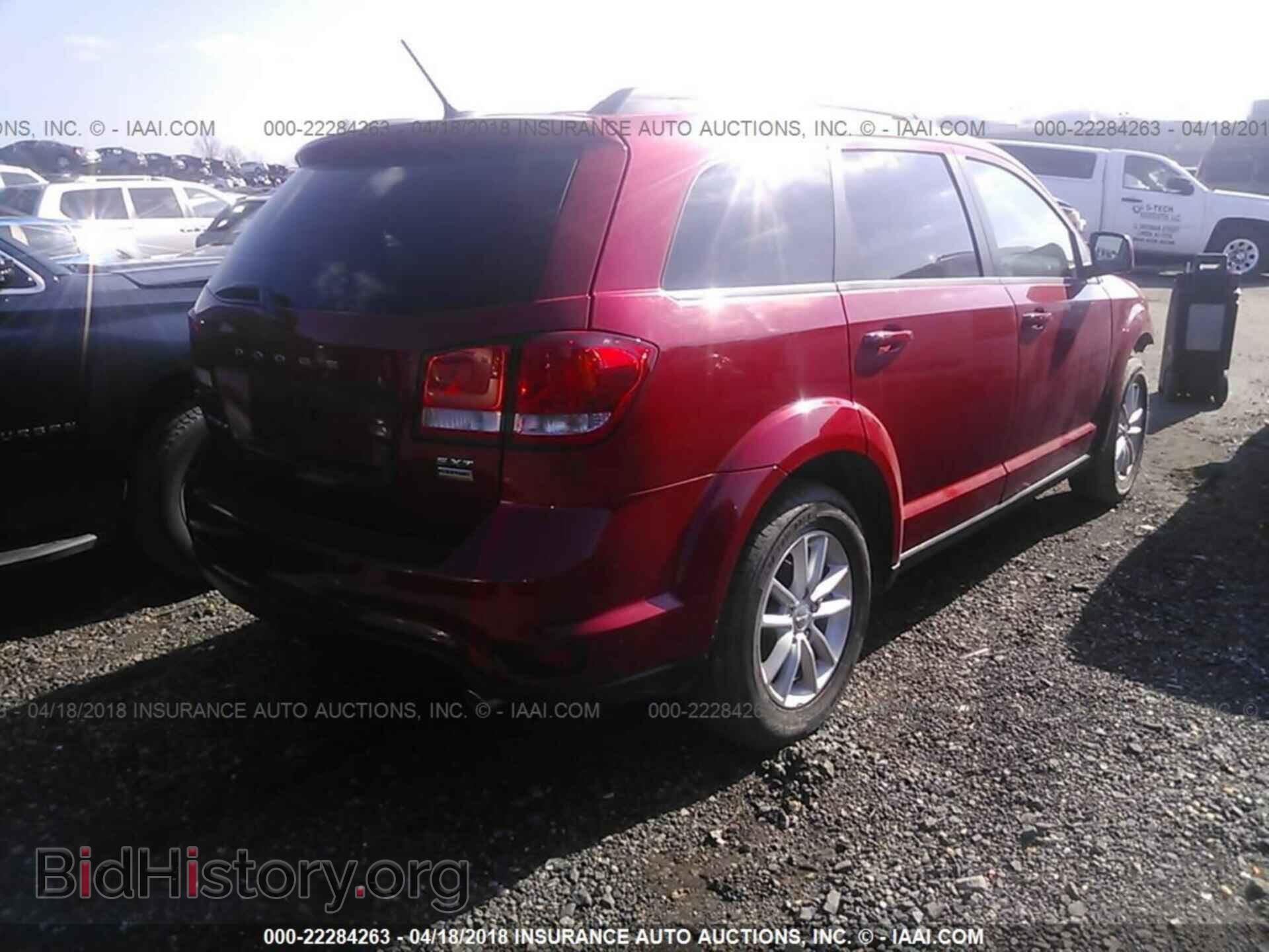 2016 Dodge Journey - VIN: 3C4PDCBG8GT225035 - Photo 4