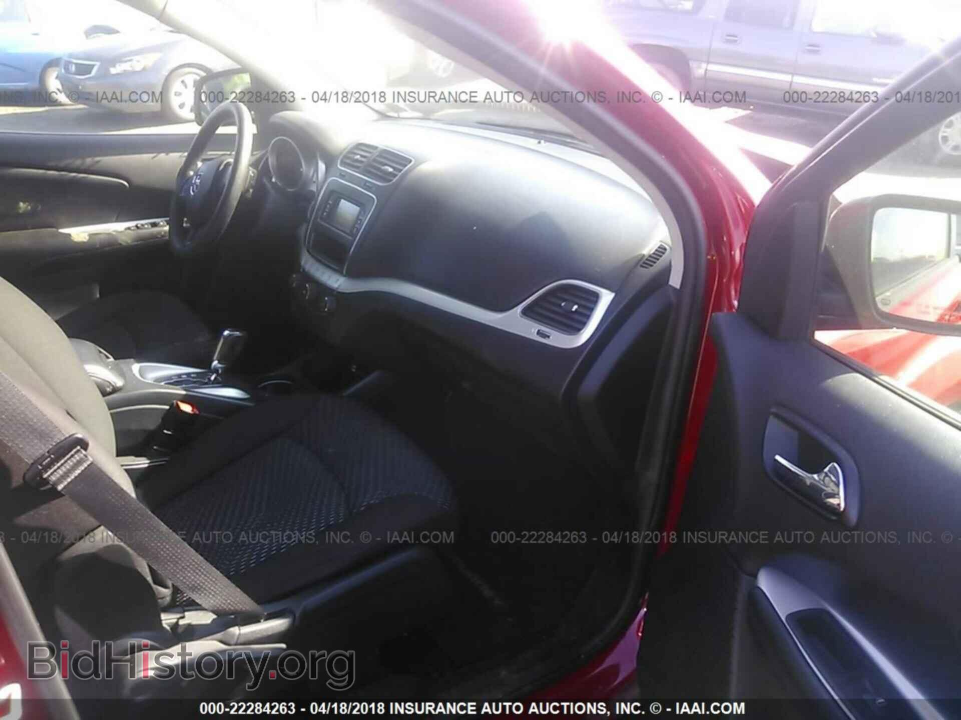 2016 Dodge Journey - VIN: 3C4PDCBG8GT225035 - Photo 5