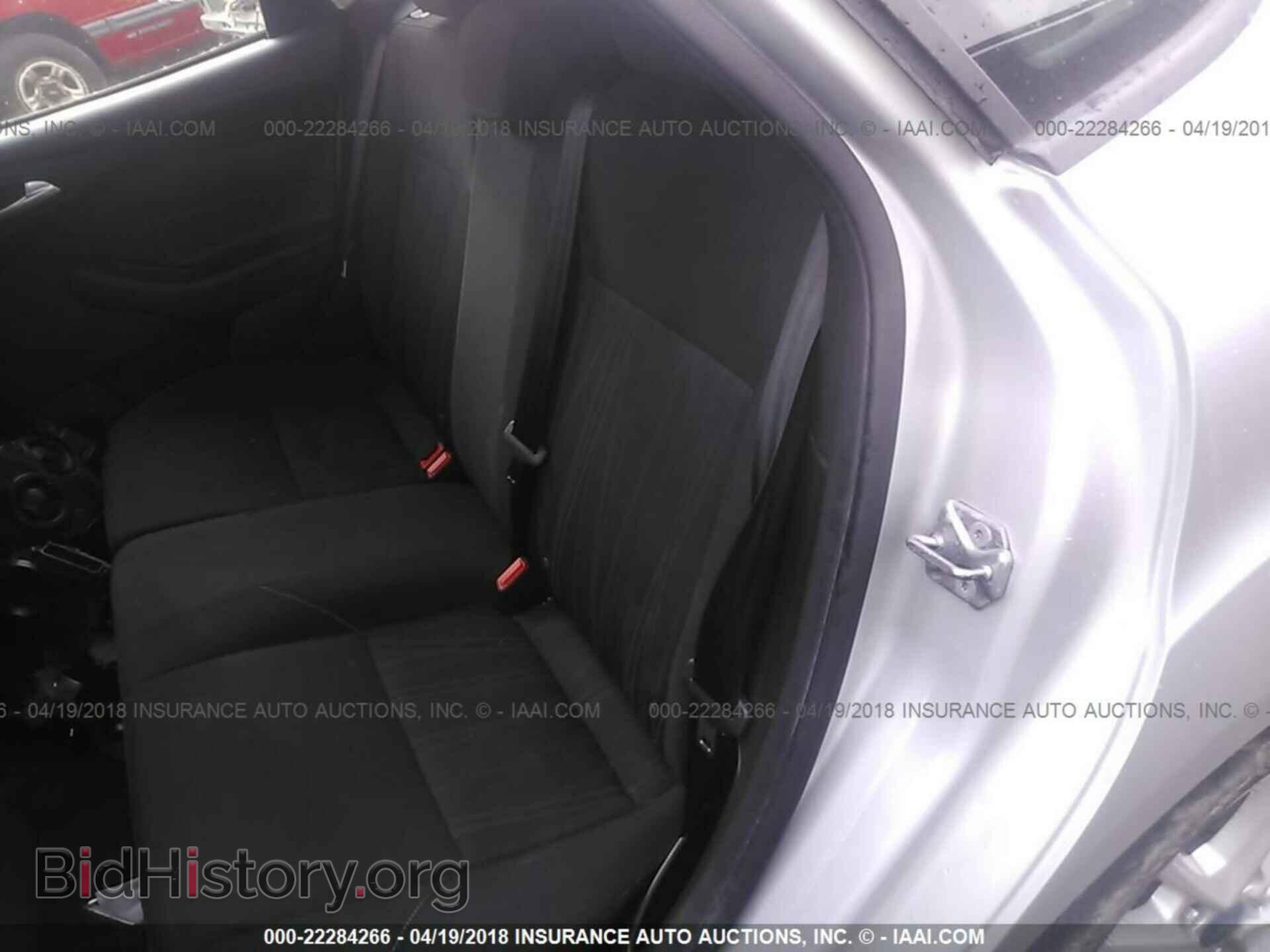 2016 Ford Focus - VIN: 1FADP3K25GL297813 - Photo 8