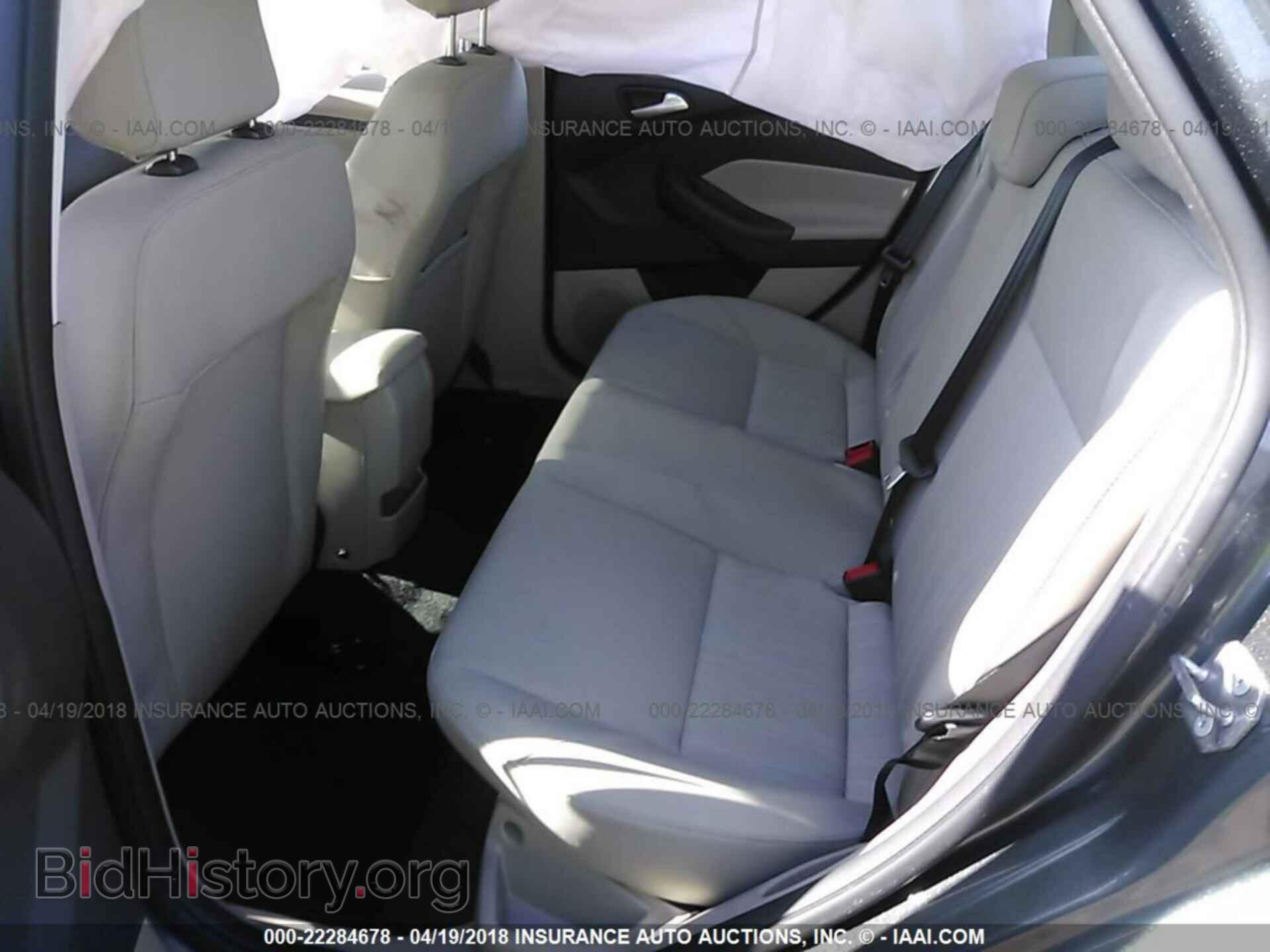2018 Ford Focus - VIN: 1FADP3F28JL279789 - Фото 8