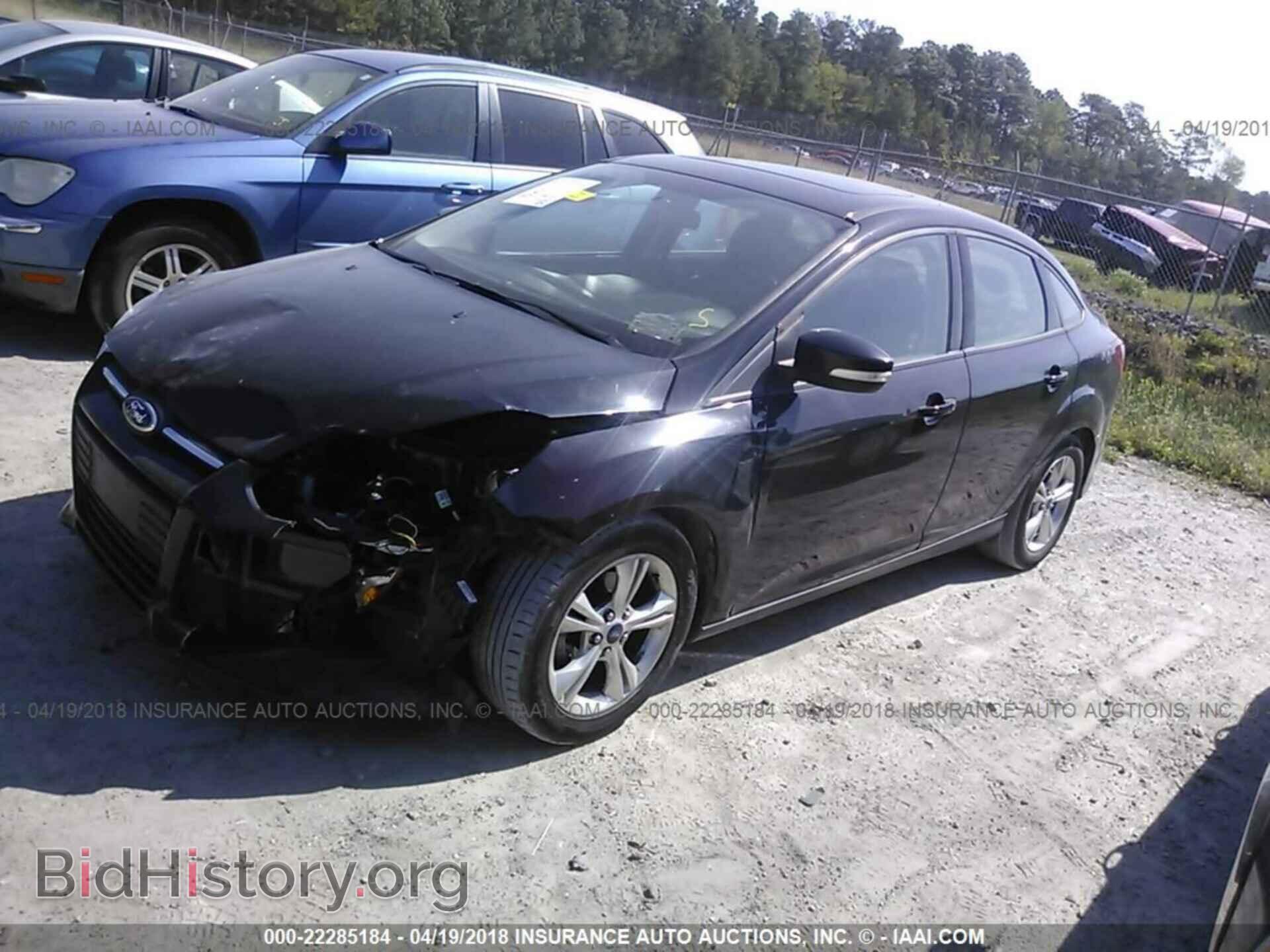 2014 Ford Focus - VIN: 1FADP3F27EL162856 - Фото 2