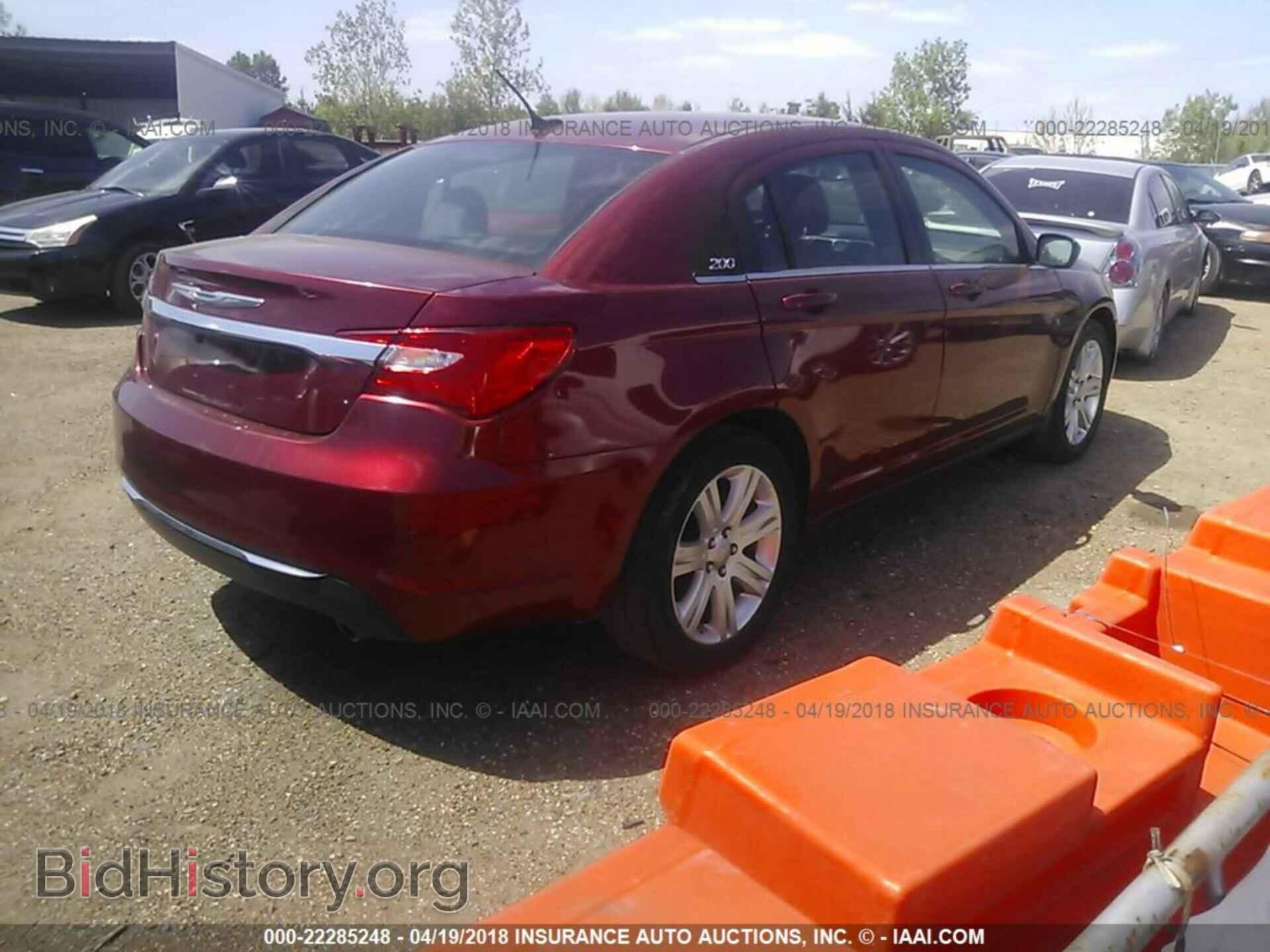 2012 Chrysler 200 - VIN: 1C3CCBBG7CN298018 - Фото 4