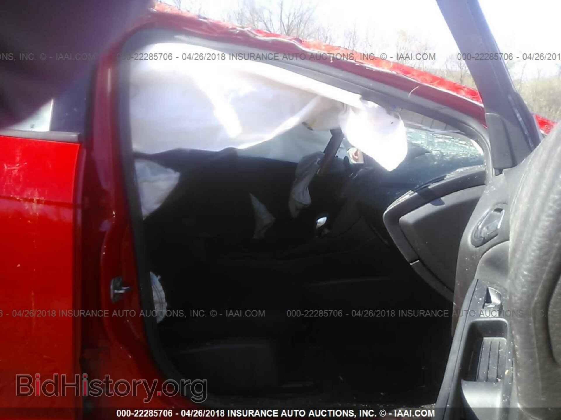 2016 Ford Focus - VIN: 1FADP3F2XGL257639 - Photo 5