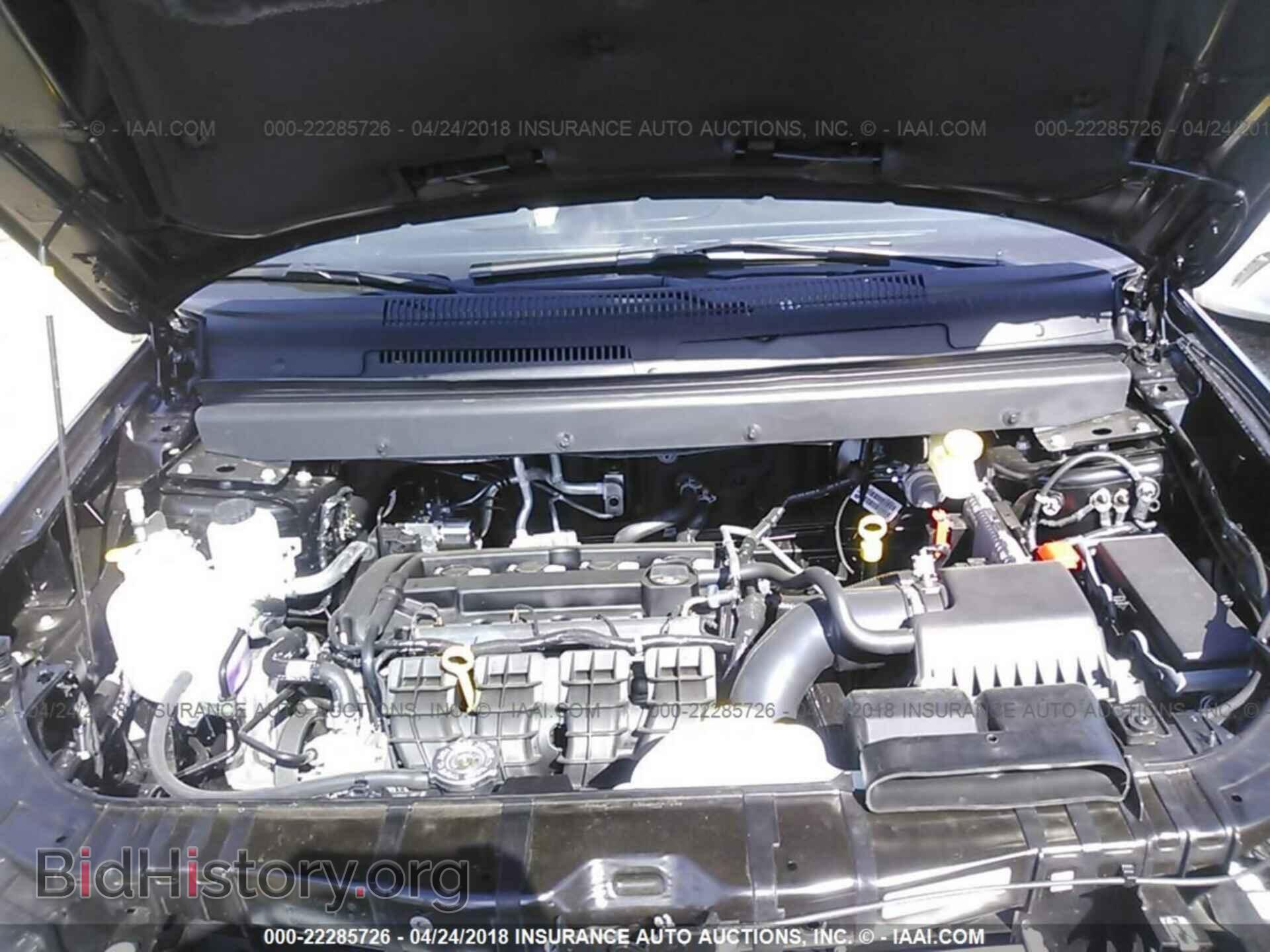 2018 Dodge Journey - VIN: 3C4PDCABXJT352785 - Photo 10