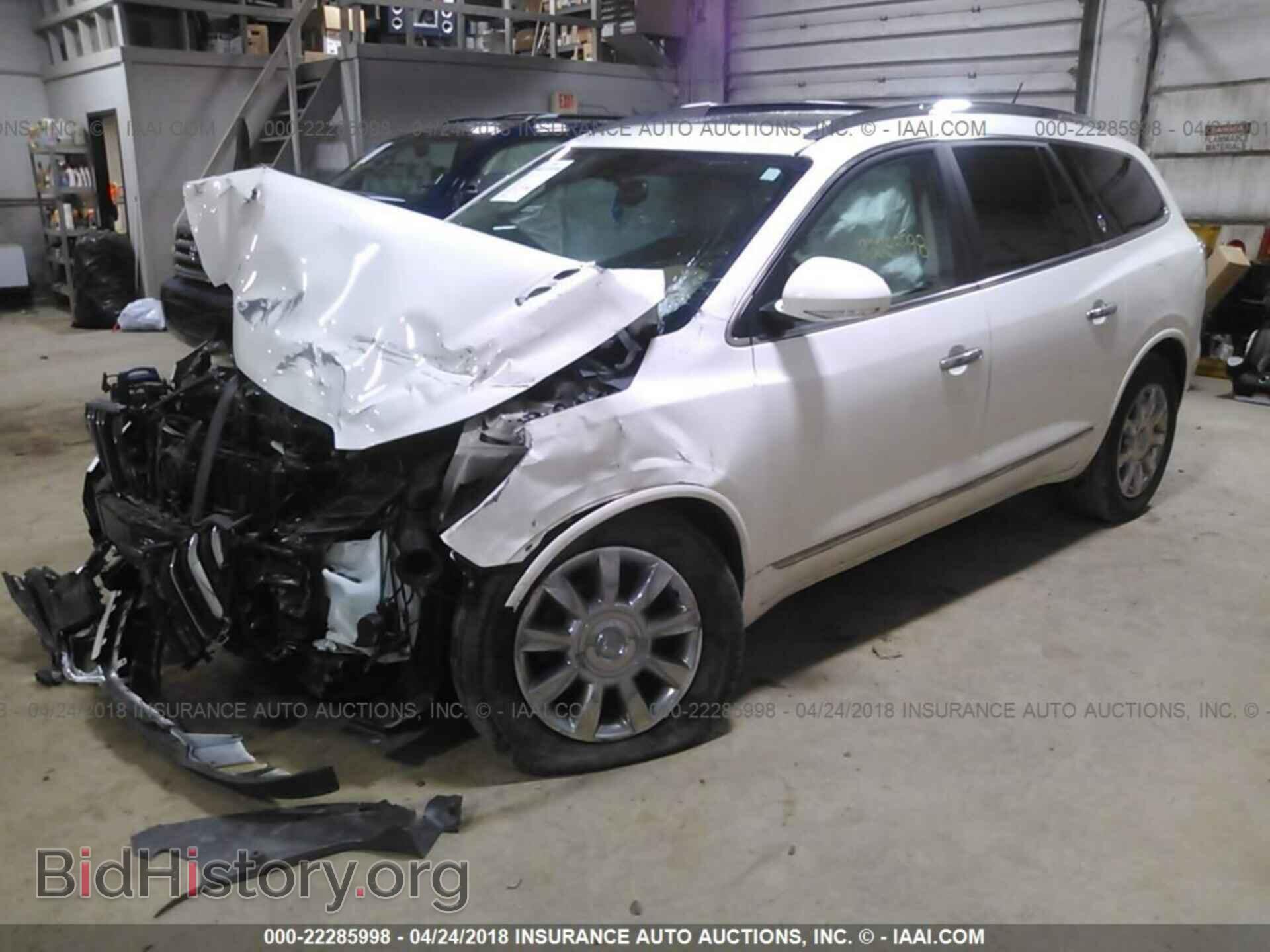2014 Buick Enclave - VIN: 5GAKVBKD8EJ287337 - Фото 2