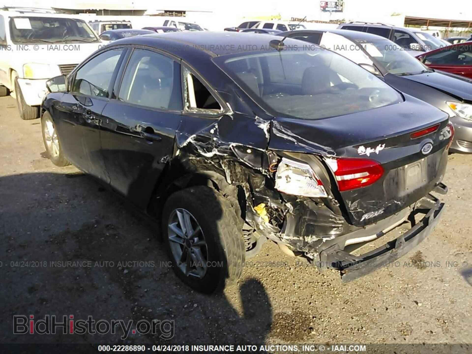 2015 Ford Focus - VIN: 1FADP3F27FL347507 - Photo 3