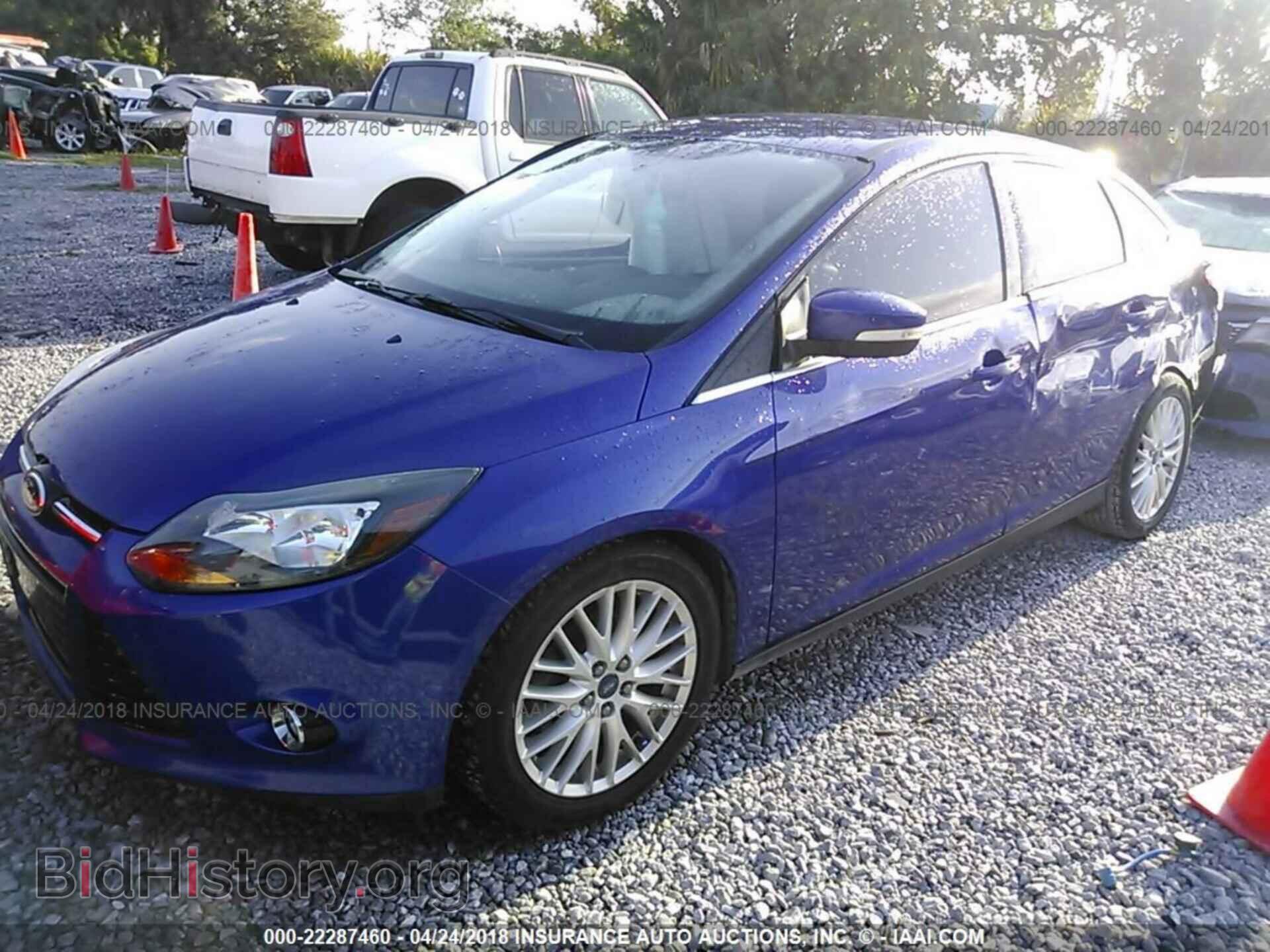 2014 Ford Focus - VIN: 1FADP3J25EL104168 - Фото 2