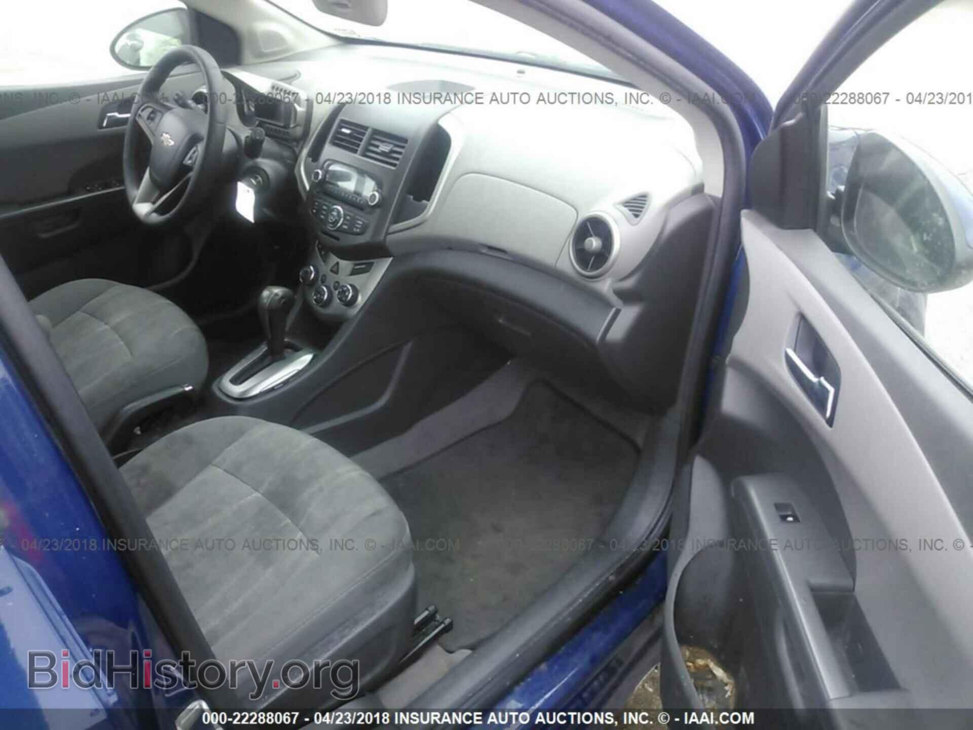 2014 Chevrolet Sonic - VIN: 1G1JC6SG2E4117662 - Фото 5