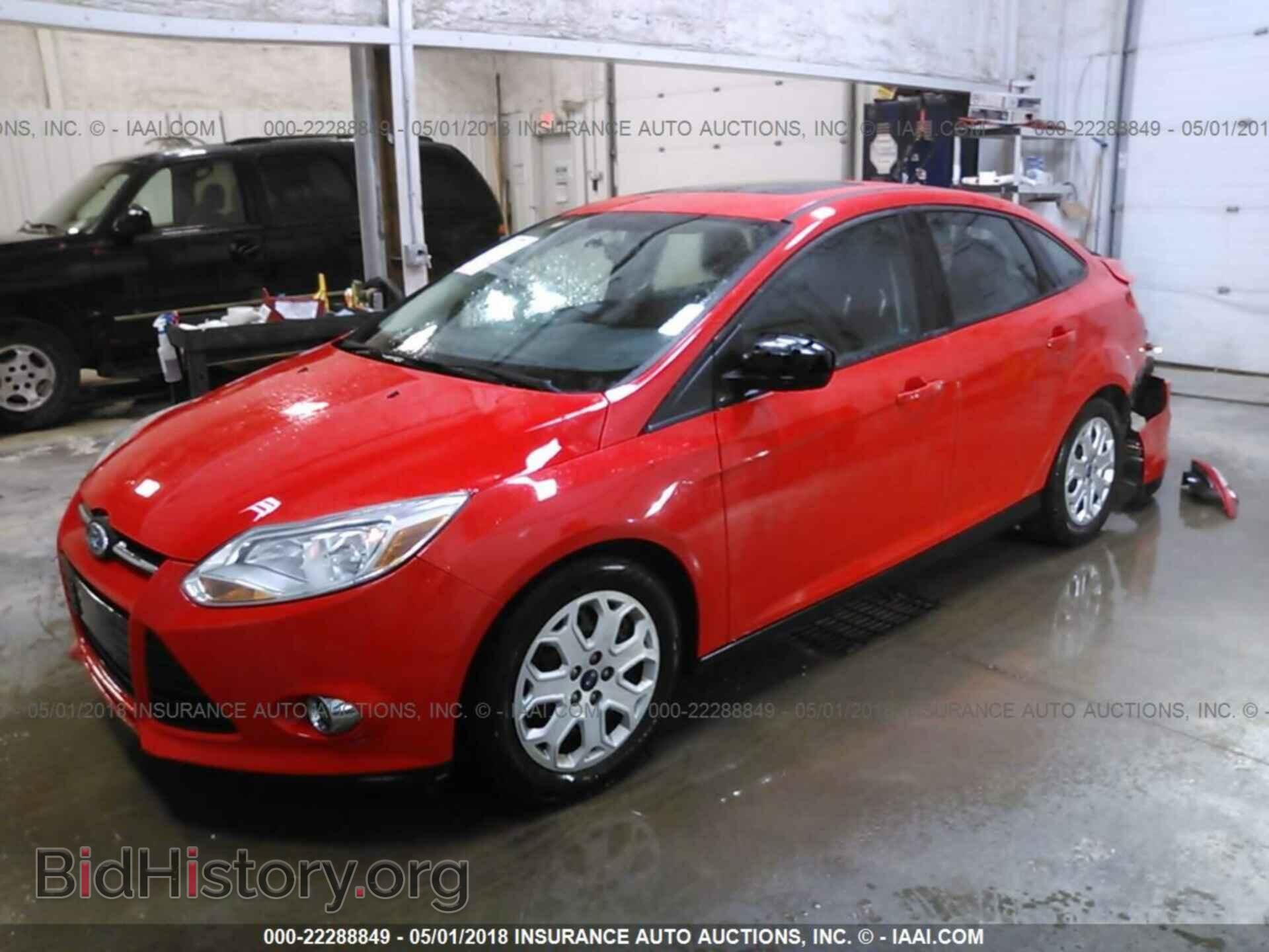 2012 Ford Focus - VIN: 1FAHP3F24CL154809 - Photo 2
