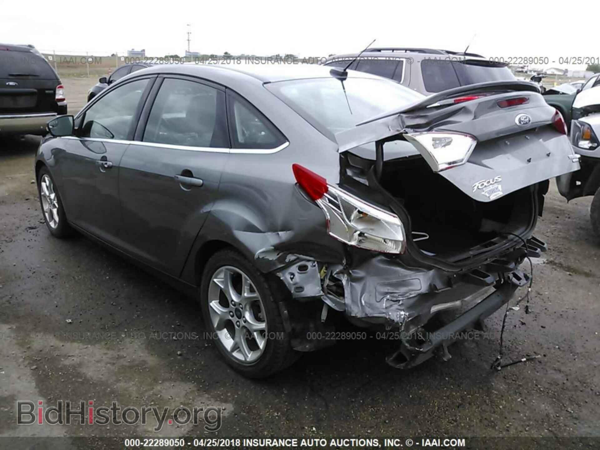 2013 Ford Focus - VIN: 1FADP3J23DL204218 - Photo 3