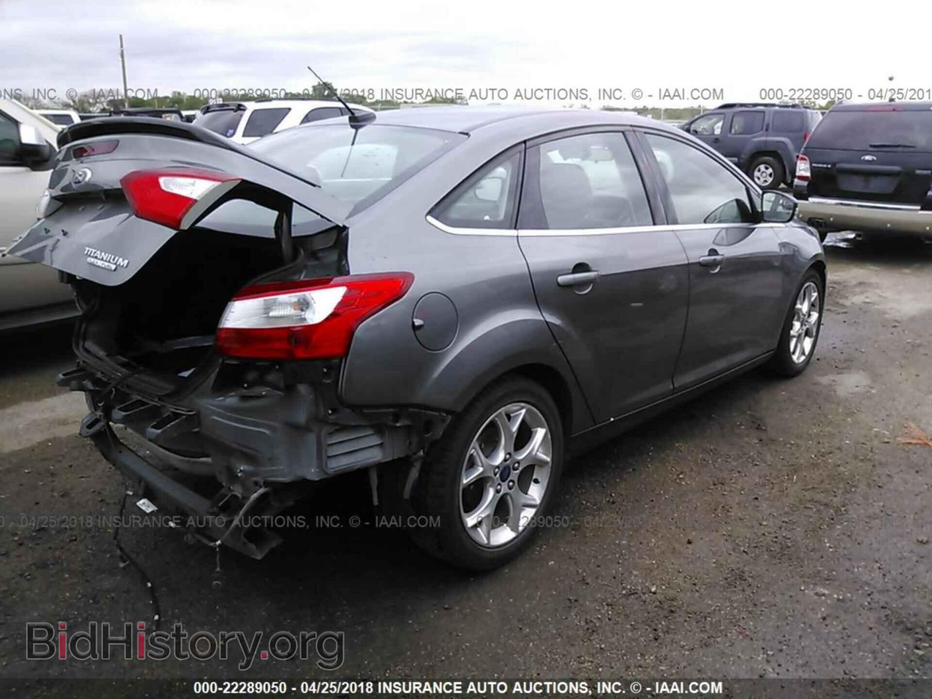 2013 Ford Focus - VIN: 1FADP3J23DL204218 - Photo 4