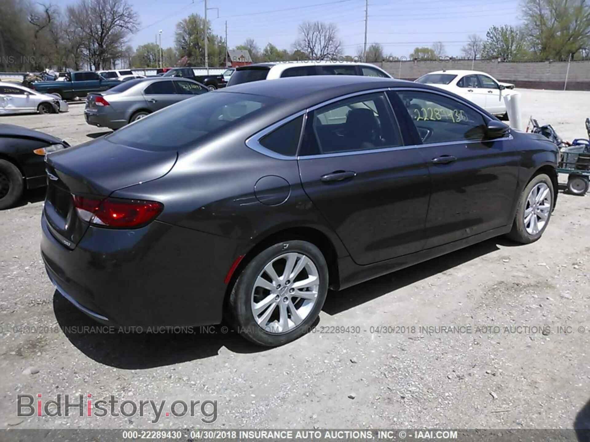 2015 Chrysler 200 - VIN: 1C3CCCAB5FN577824 - Photo 4