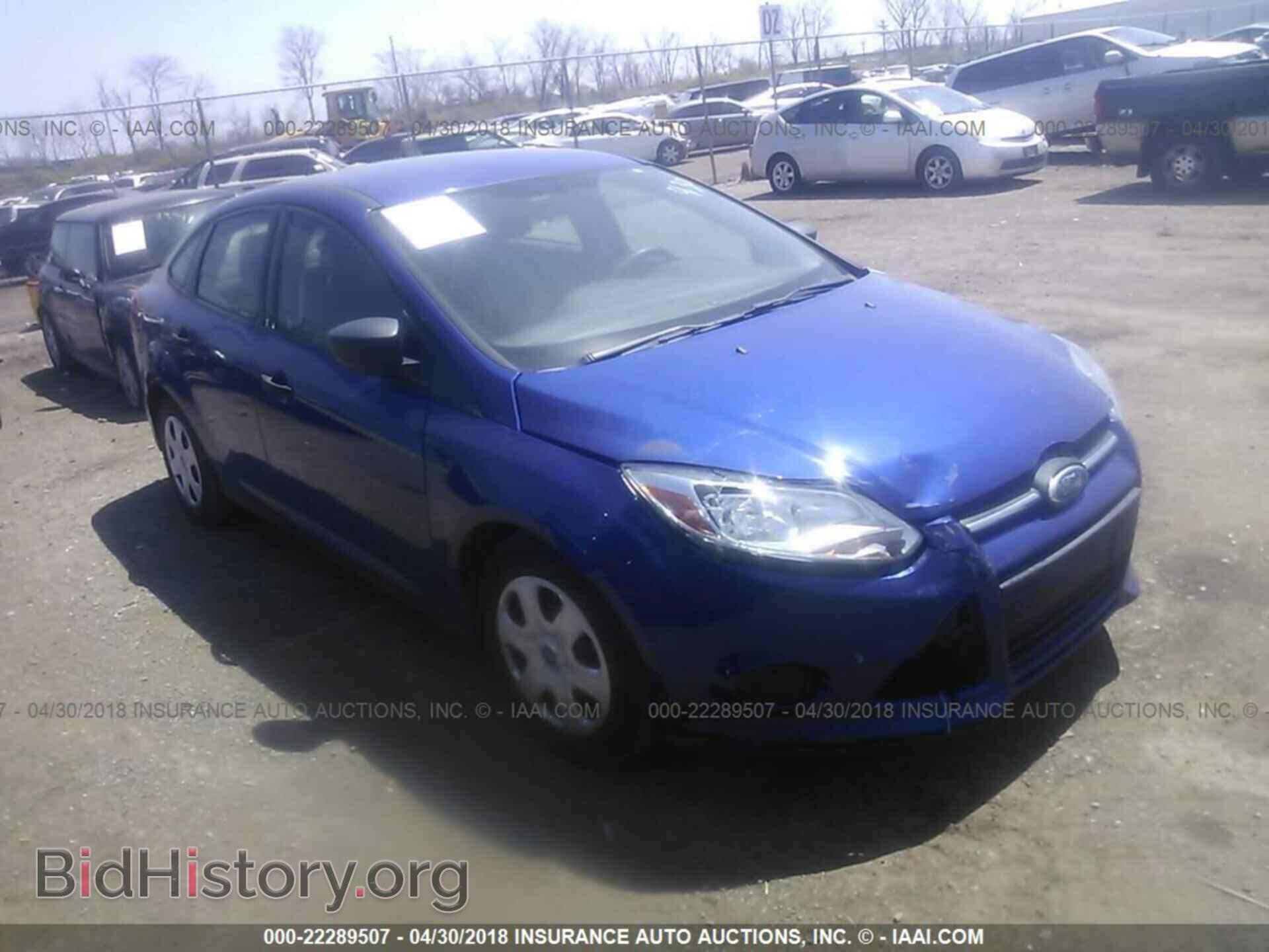 Photo 1FAHP3E29CL319562 - Ford Focus 2012