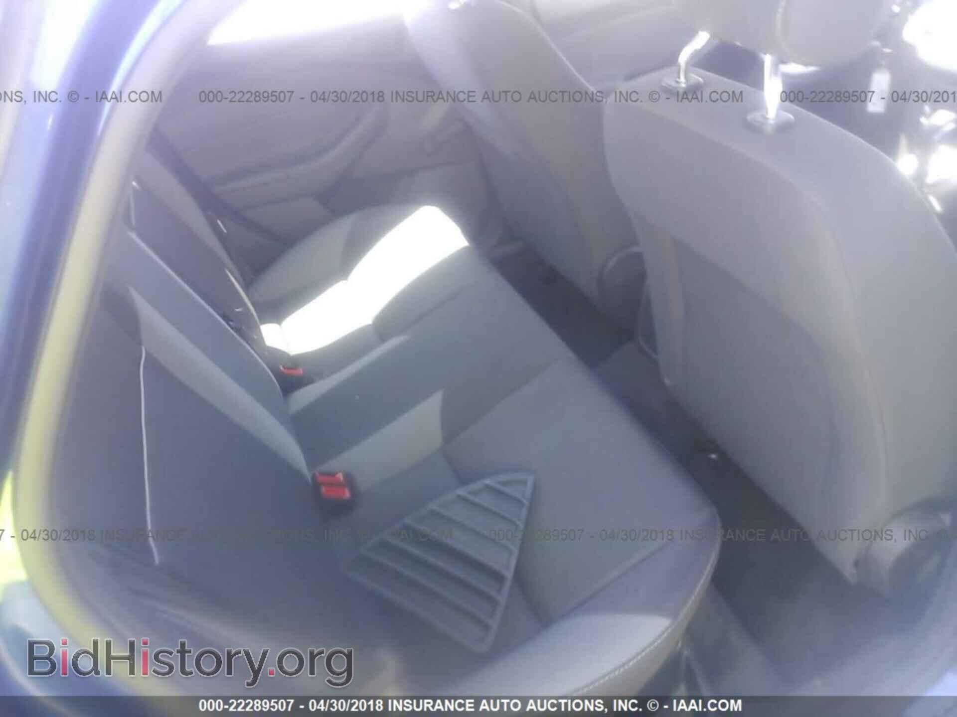 2012 Ford Focus - VIN: 1FAHP3E29CL319562 - Photo 8