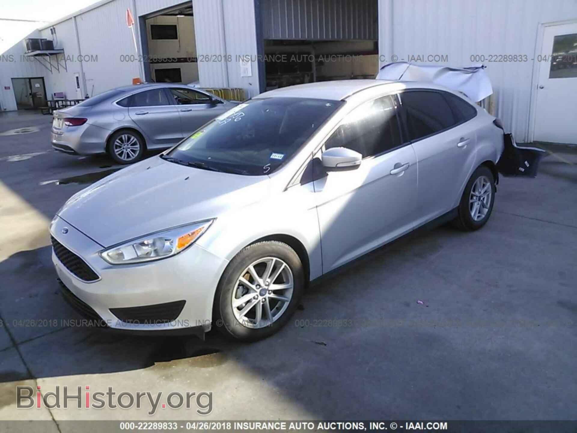 2017 Ford Focus - VIN: 1FADP3F25HL303167 - Photo 2