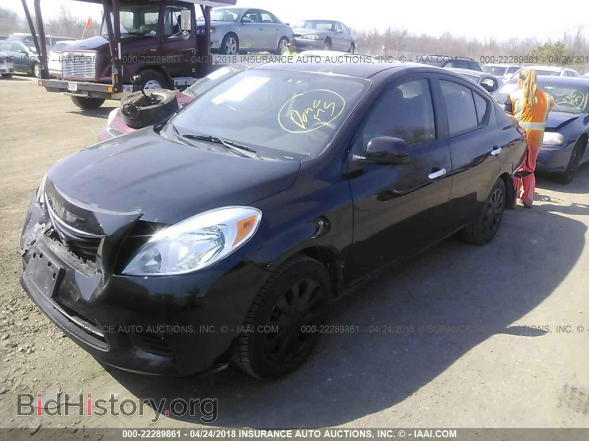 2012 Nissan Versa - VIN: 3N1CN7AP8CL800090 - Фото 2
